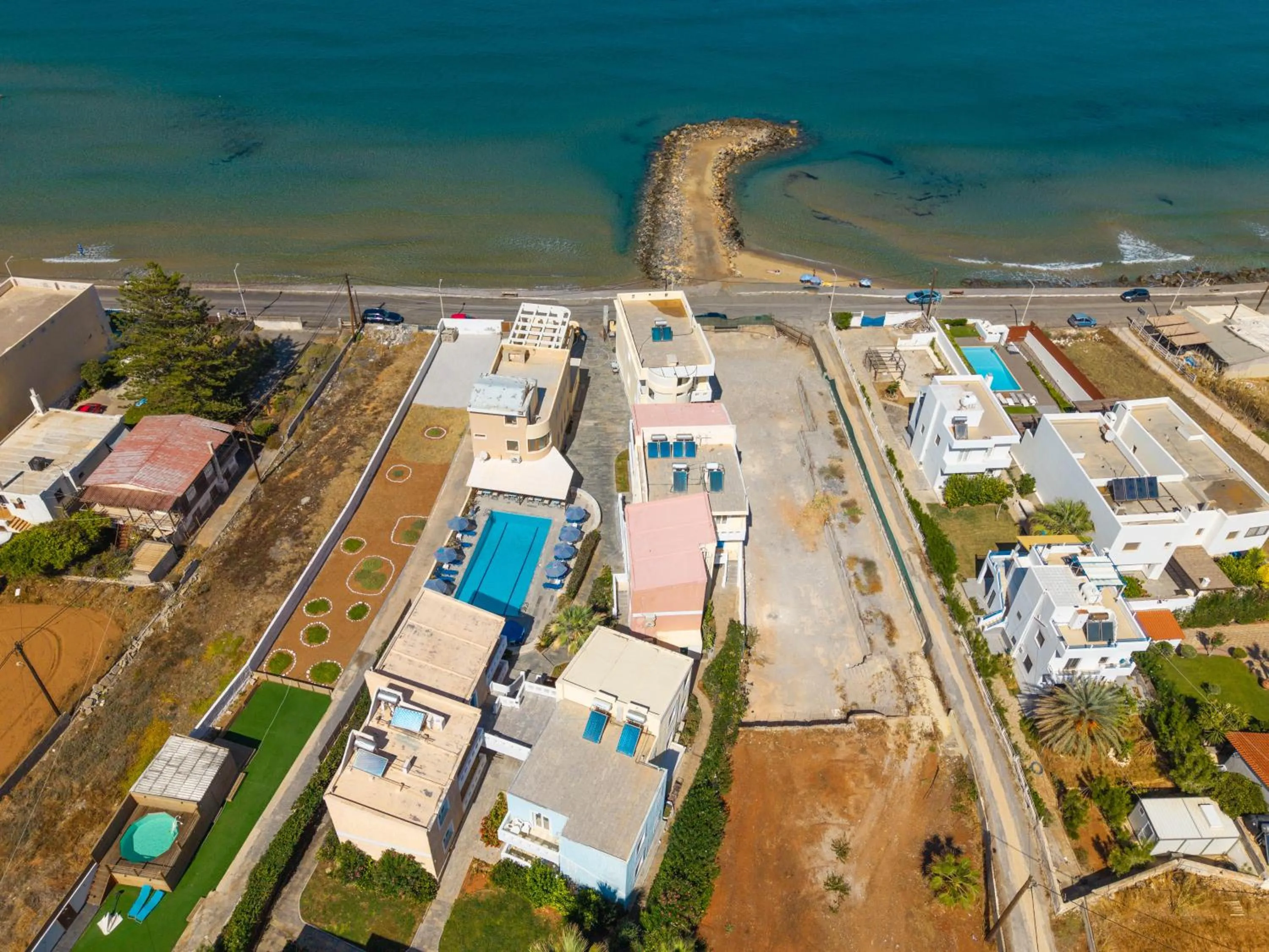 Niros Beachfront Aparthotel