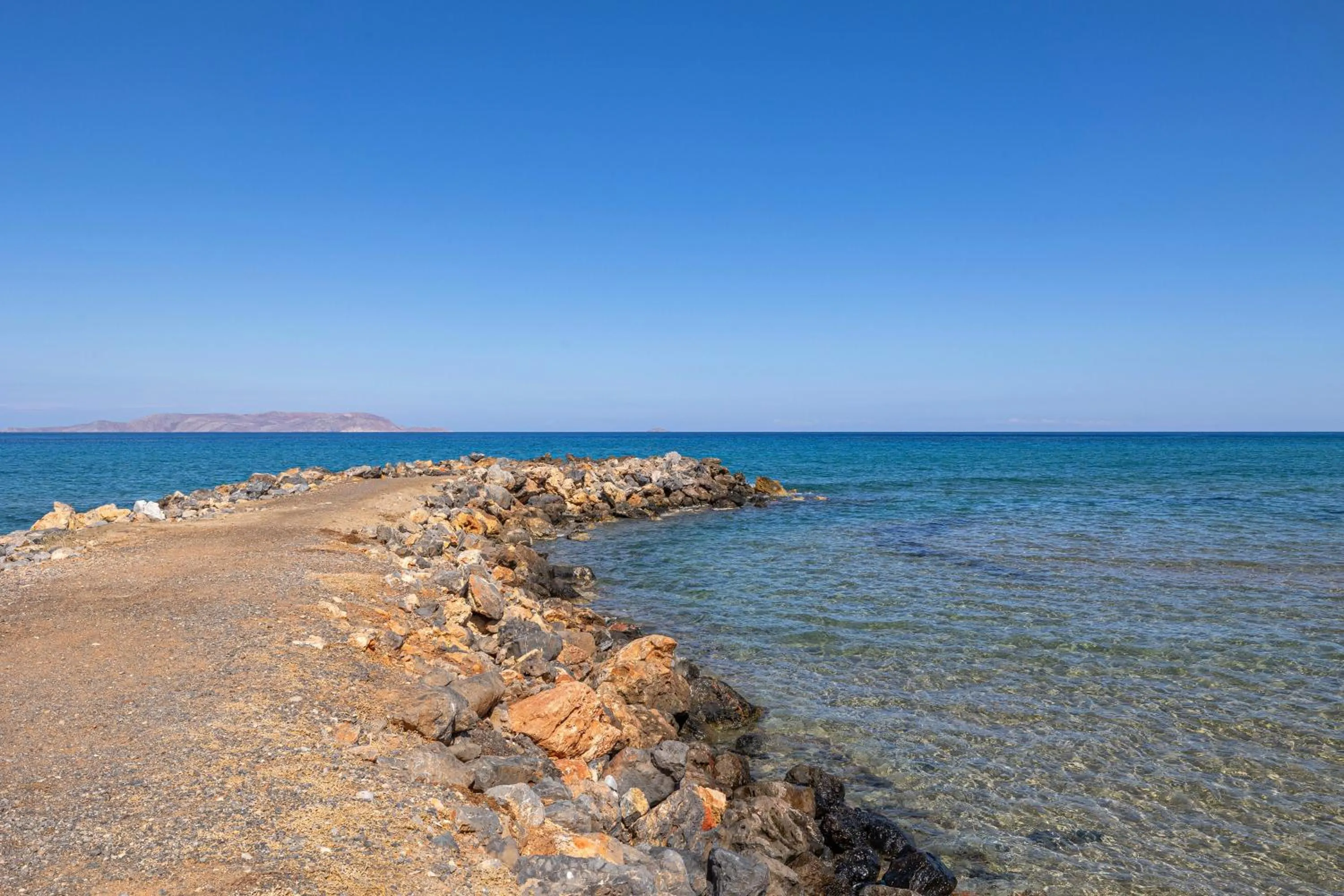 Niros Beachfront Aparthotel