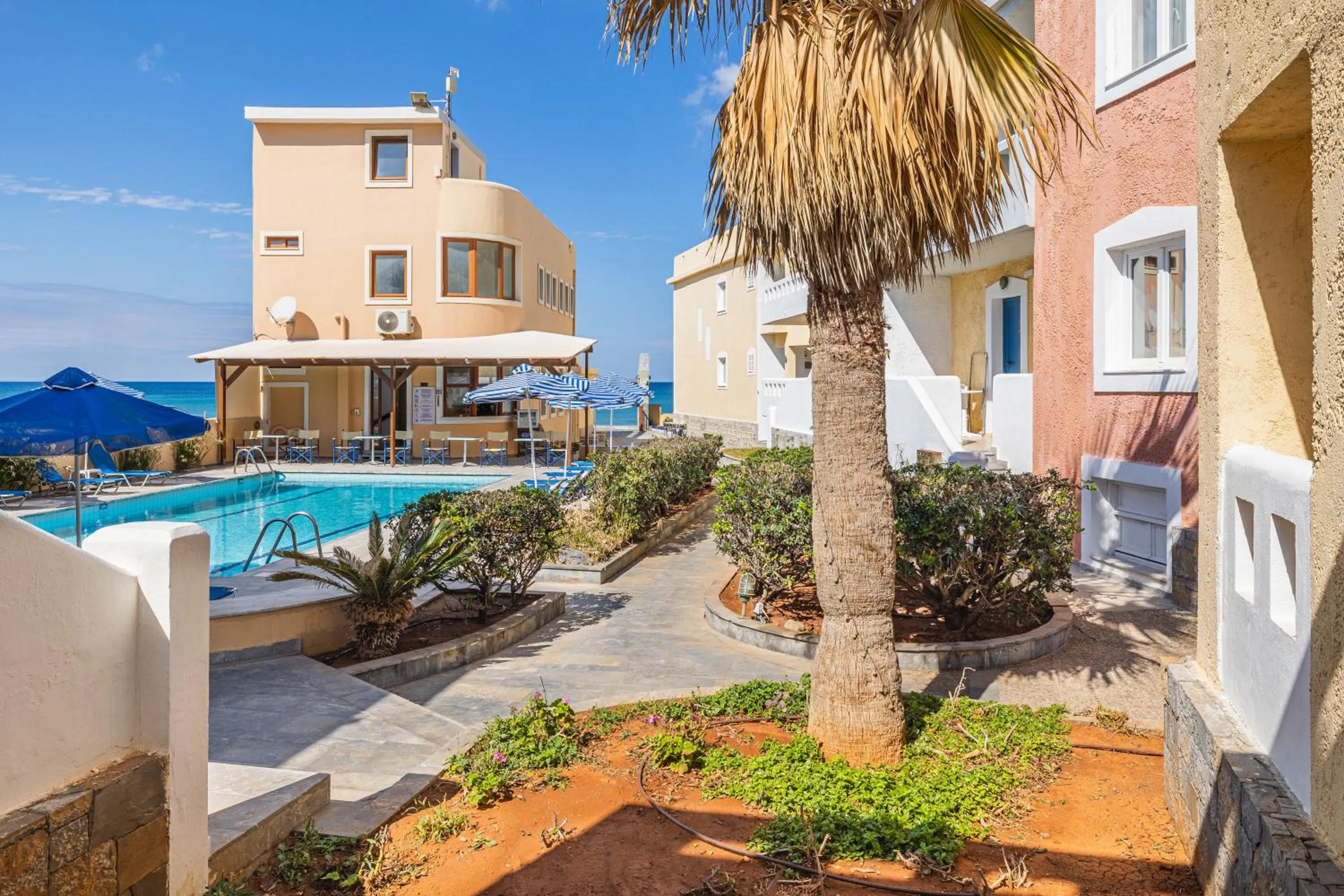 Niros Beachfront Aparthotel