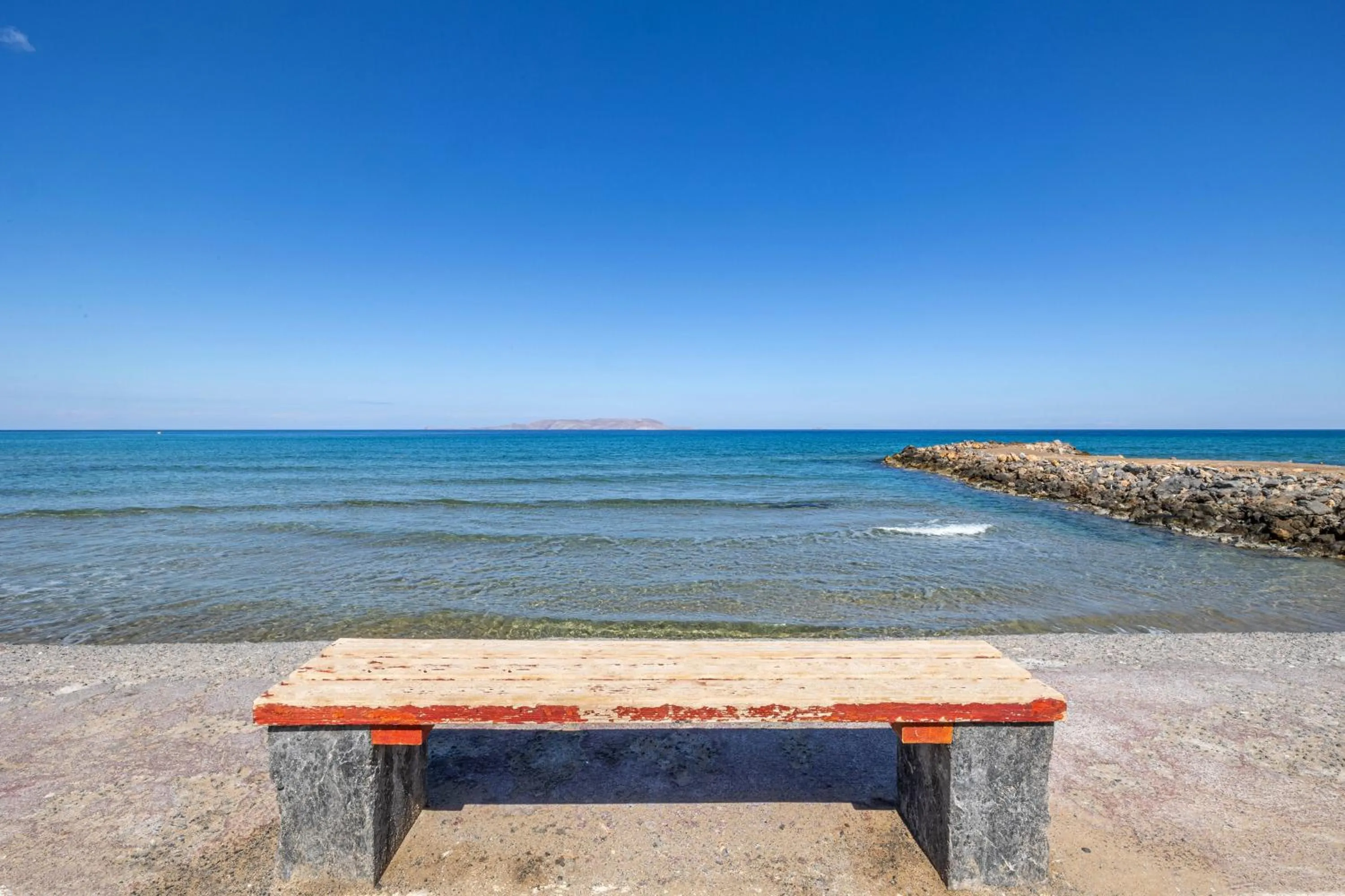 Niros Beachfront Aparthotel