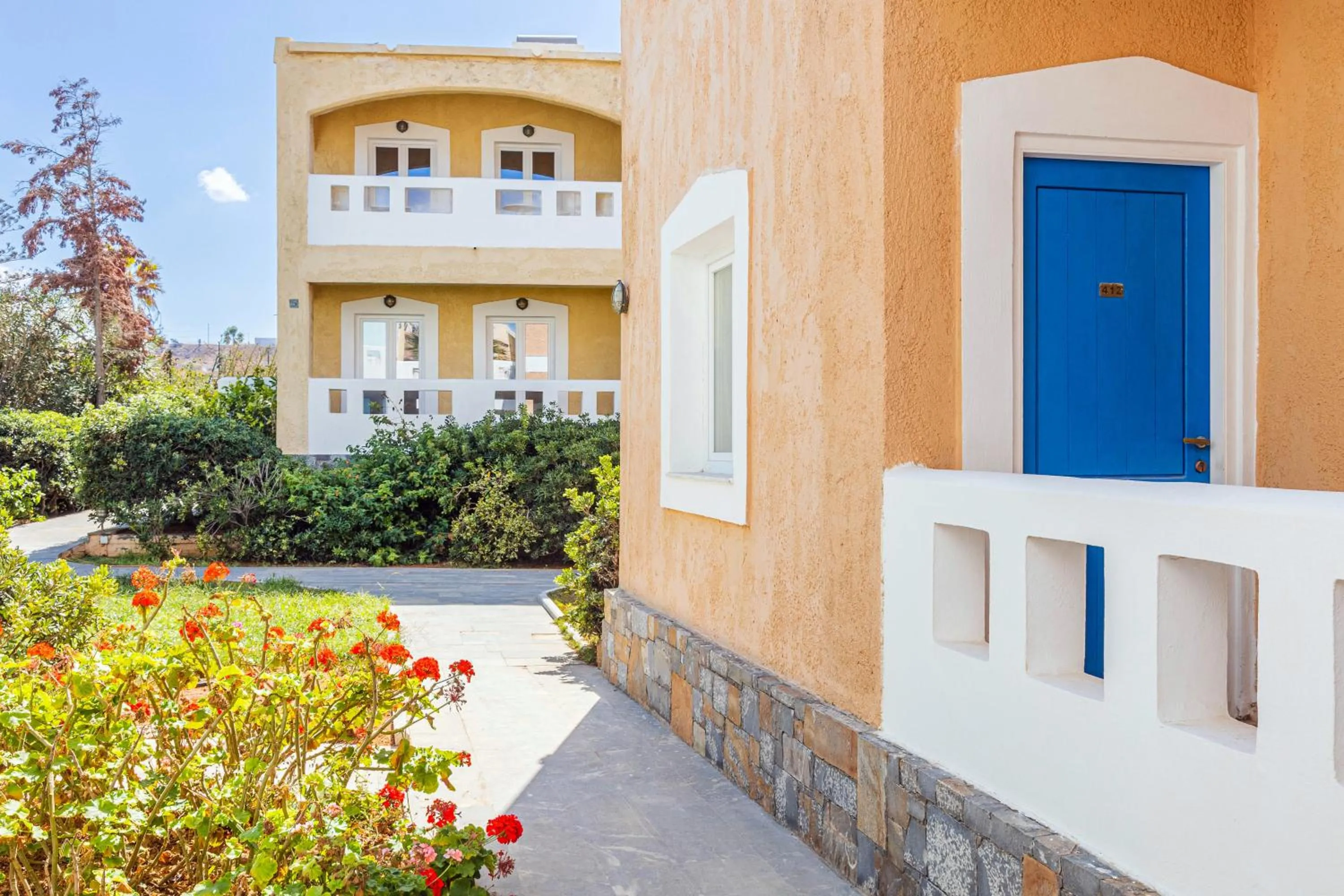 Niros Beachfront Aparthotel