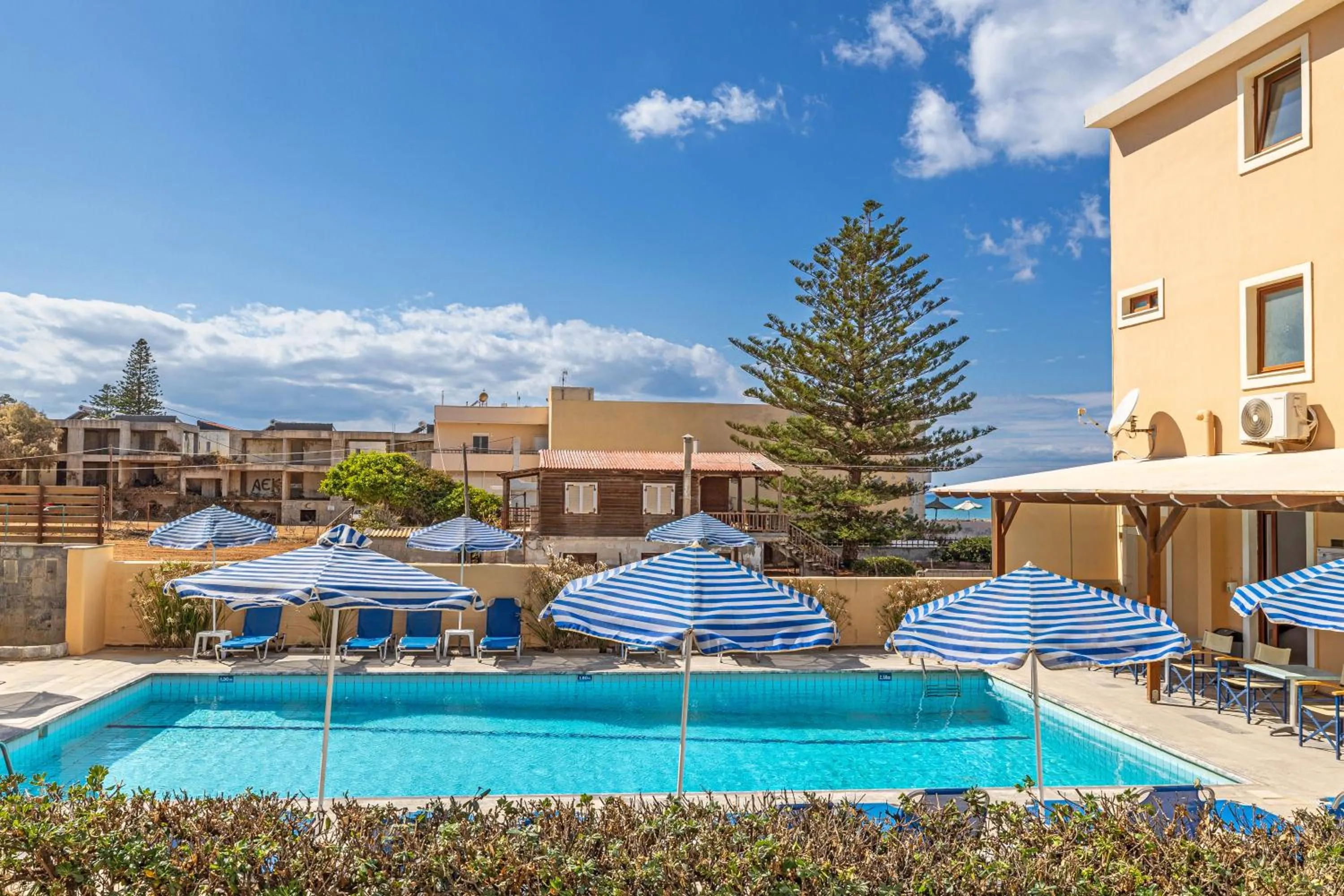 Niros Beachfront Aparthotel
