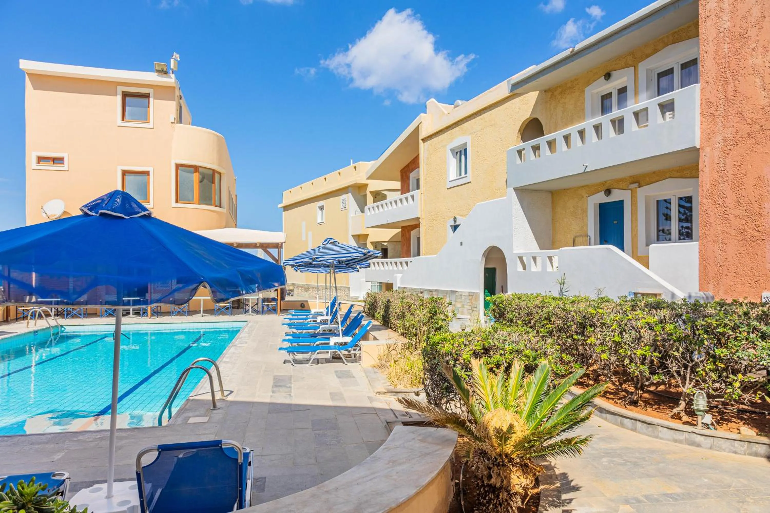 Niros Beachfront Aparthotel