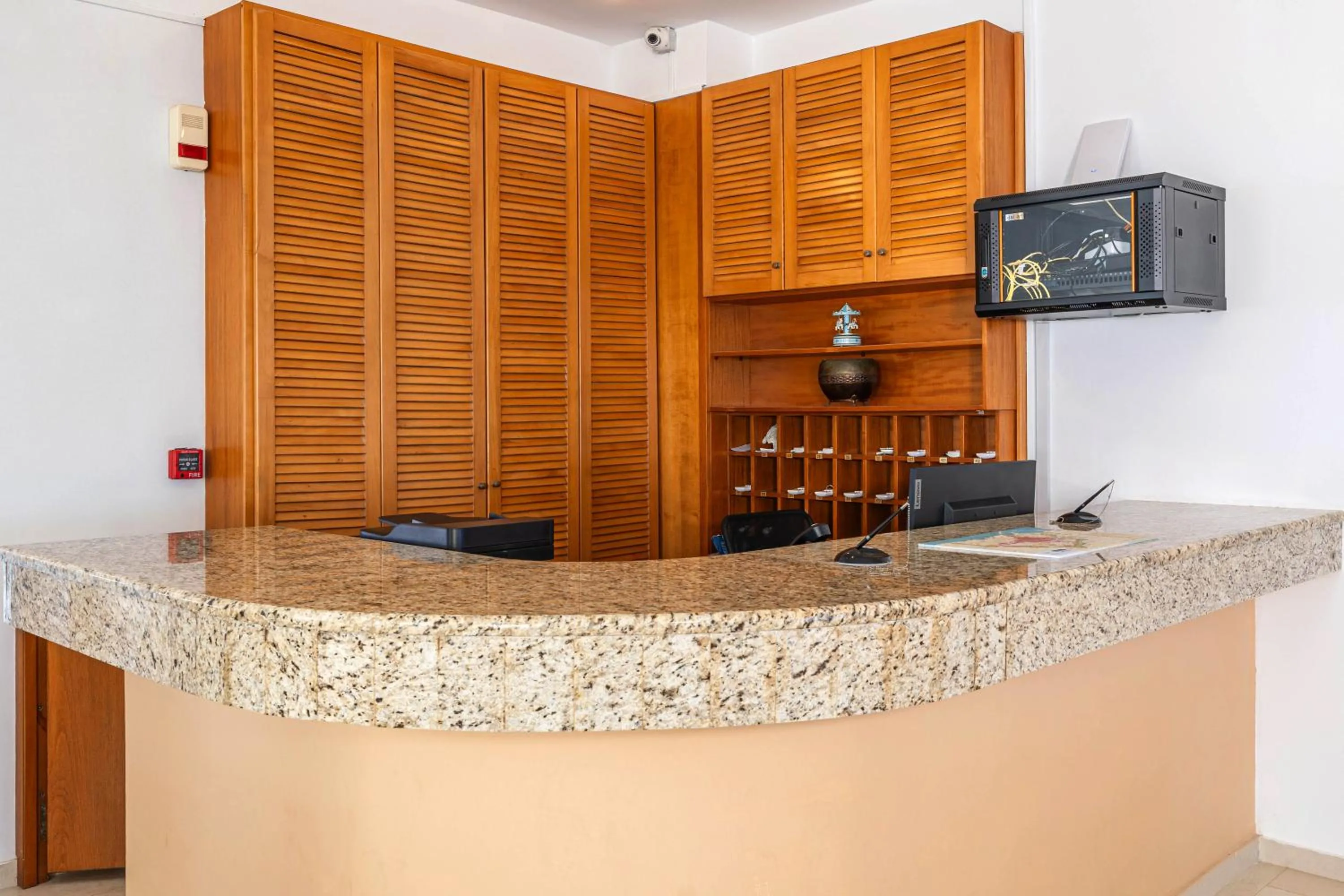 Niros Beachfront Aparthotel