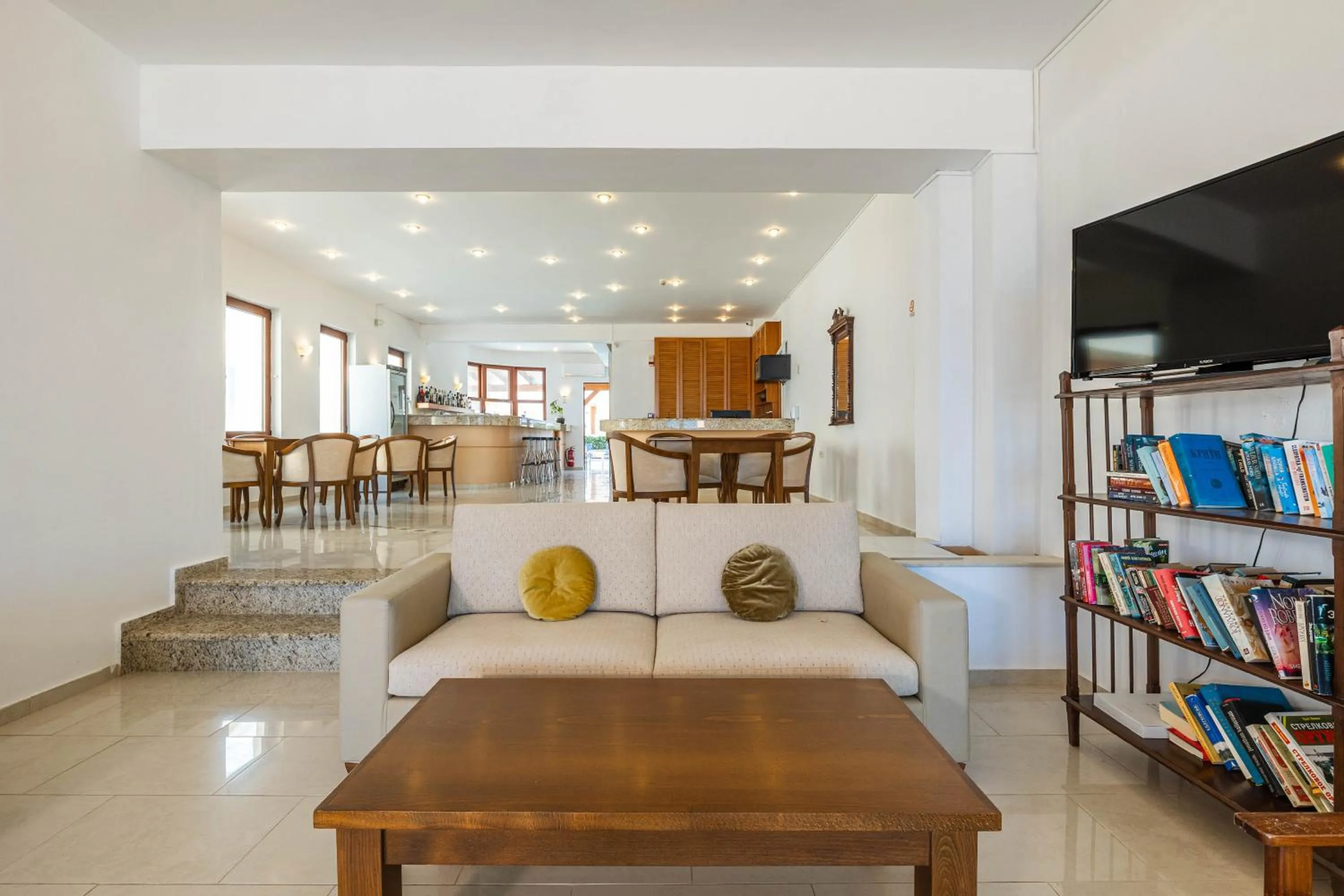 Niros Beachfront Aparthotel