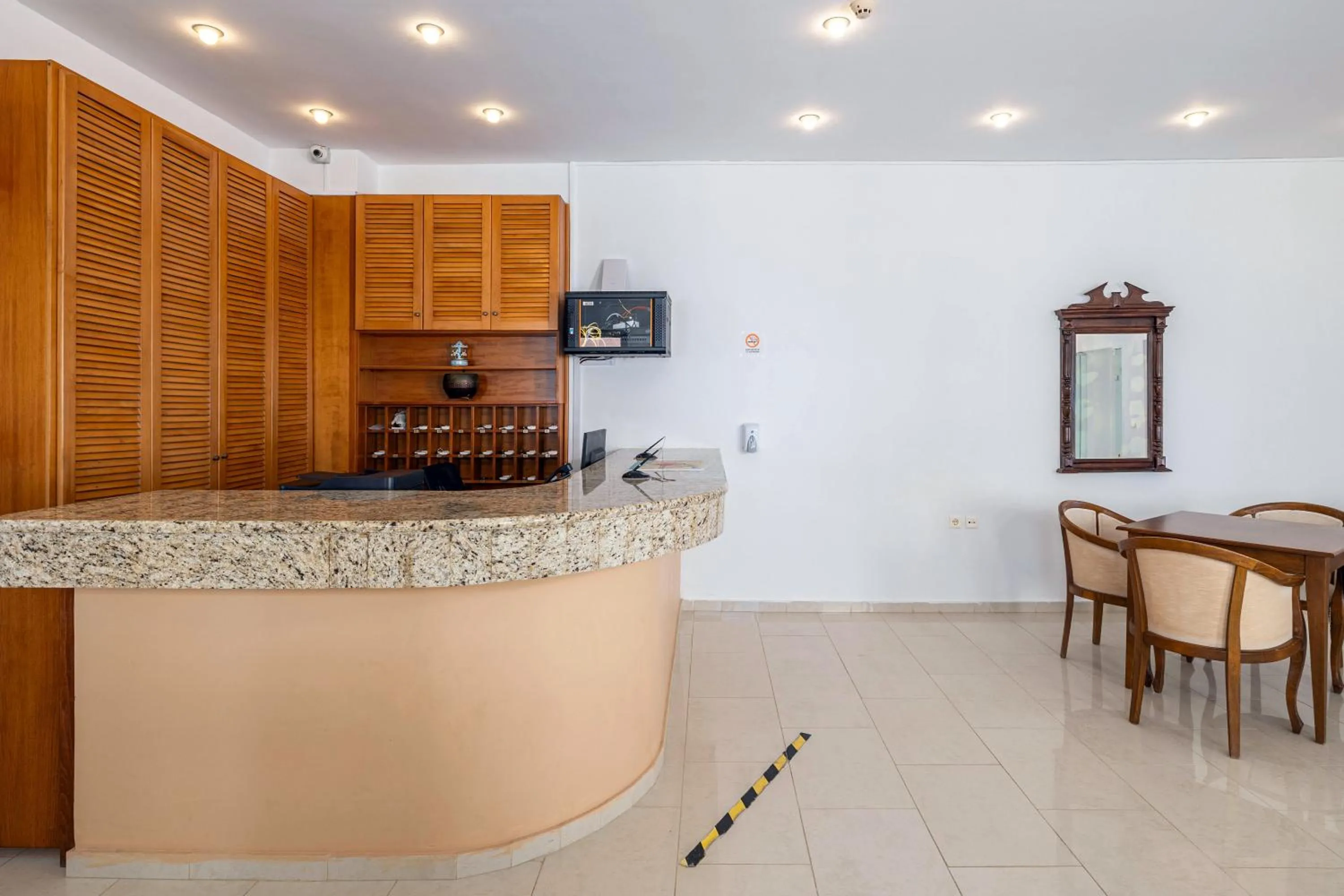 Niros Beachfront Aparthotel