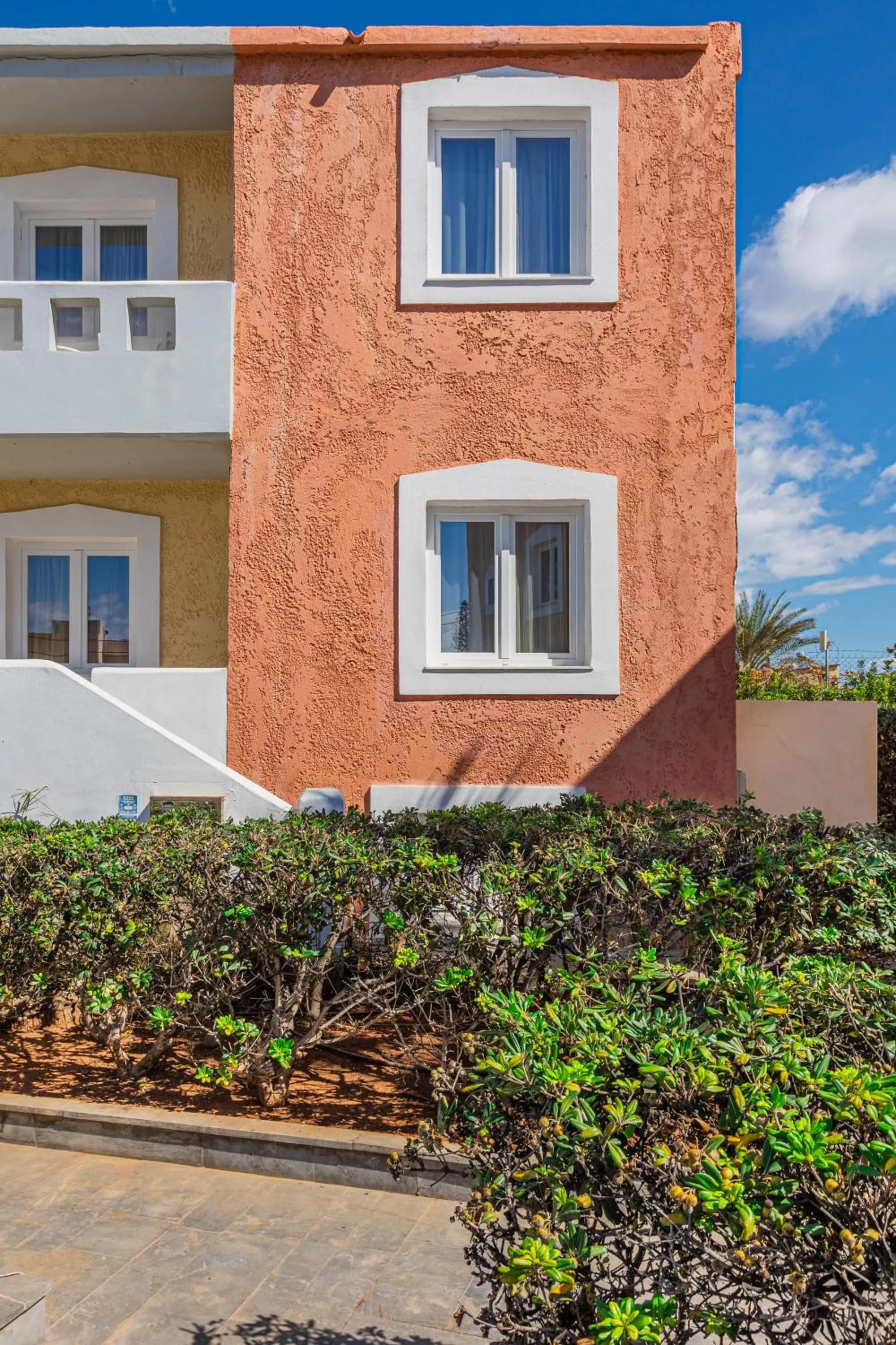 Niros Beachfront Aparthotel