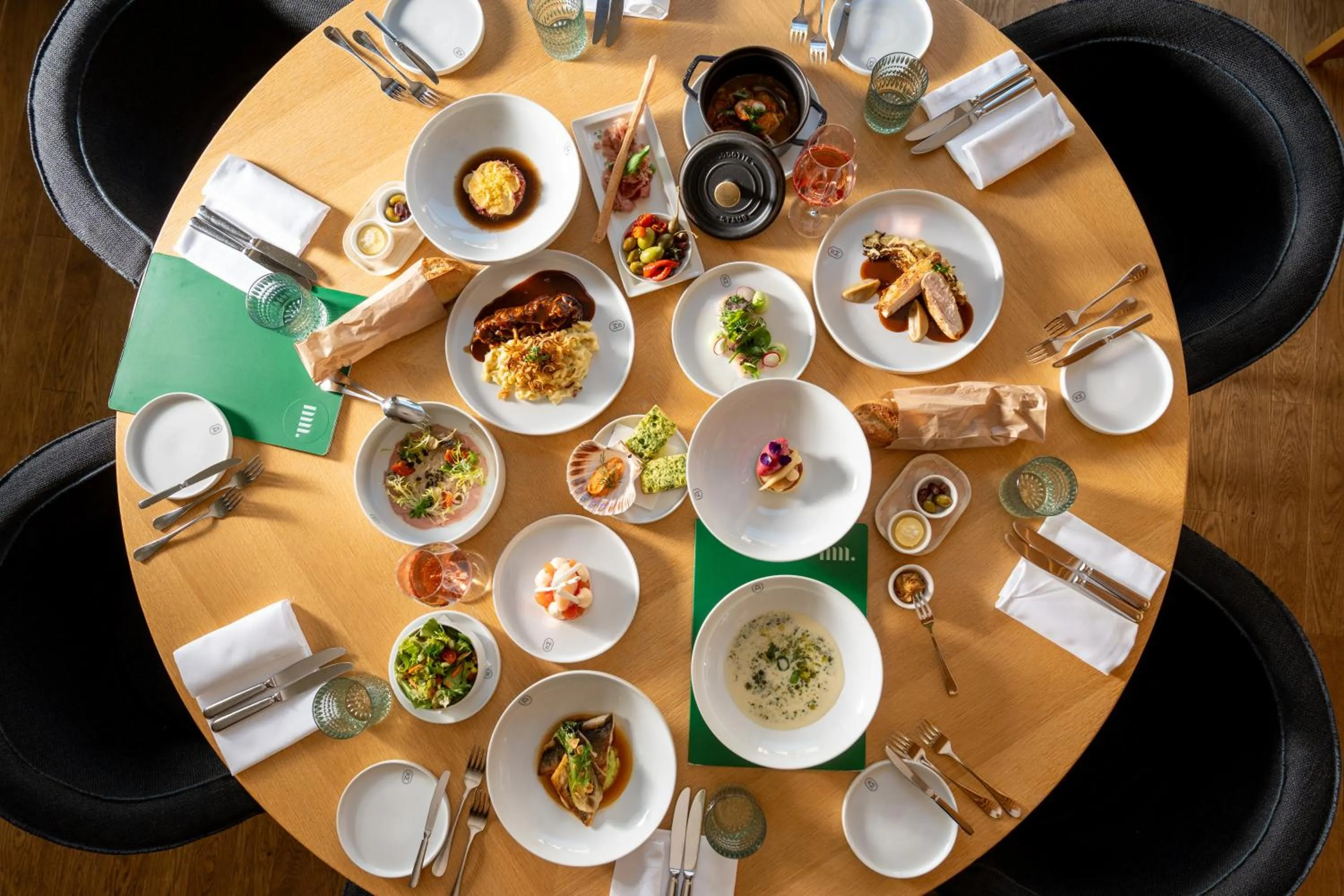 Restaurant/places to eat in Hotel Maximilian’s