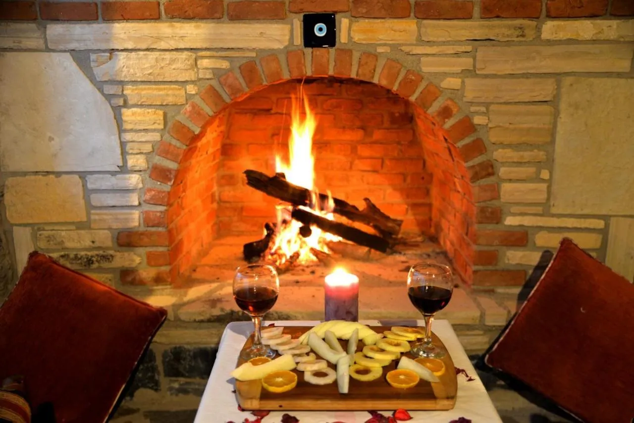 flat iron in Pir Efes Konakları