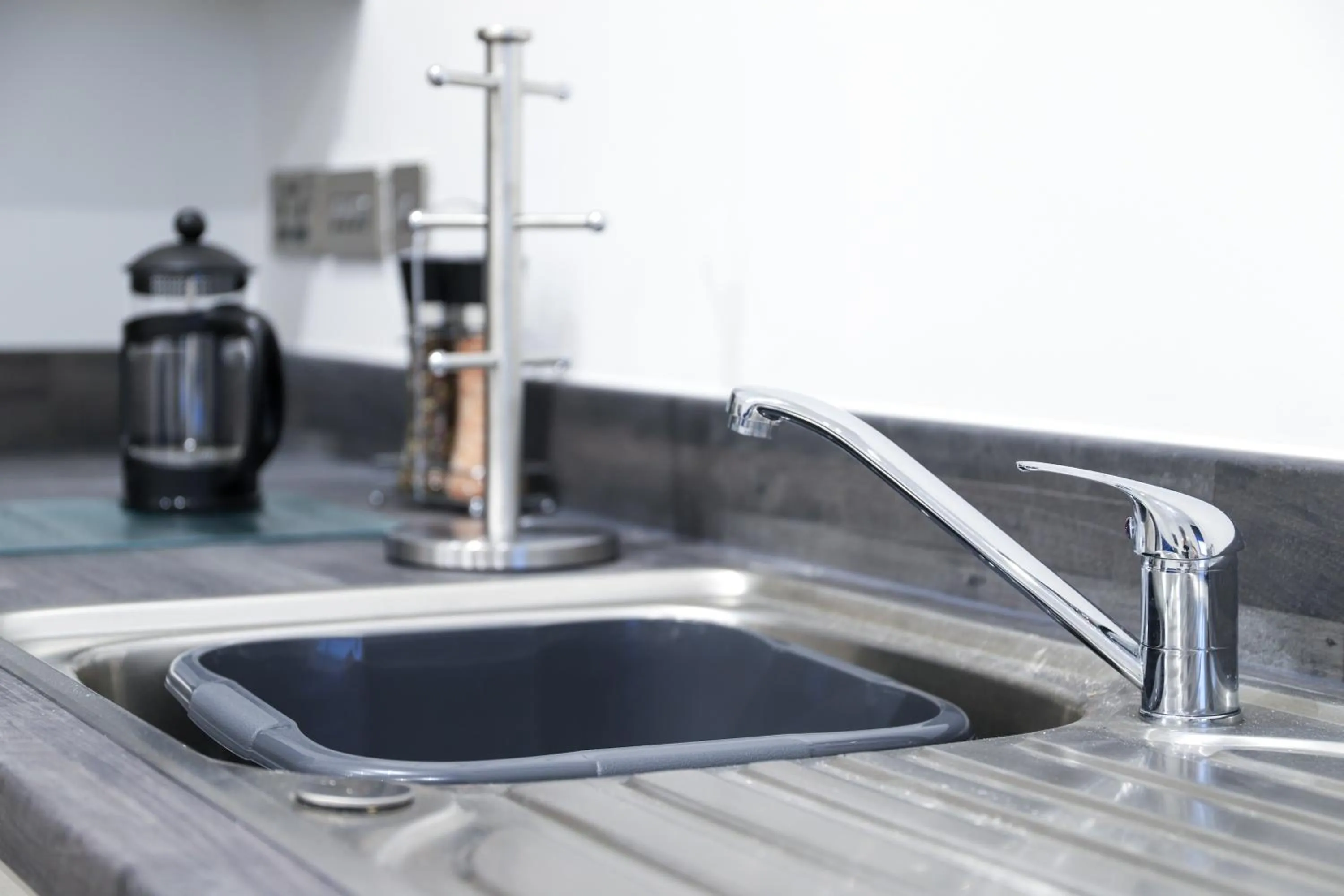 Coffee/tea facilities in 16 Queen Avenue Collection by Happy Days