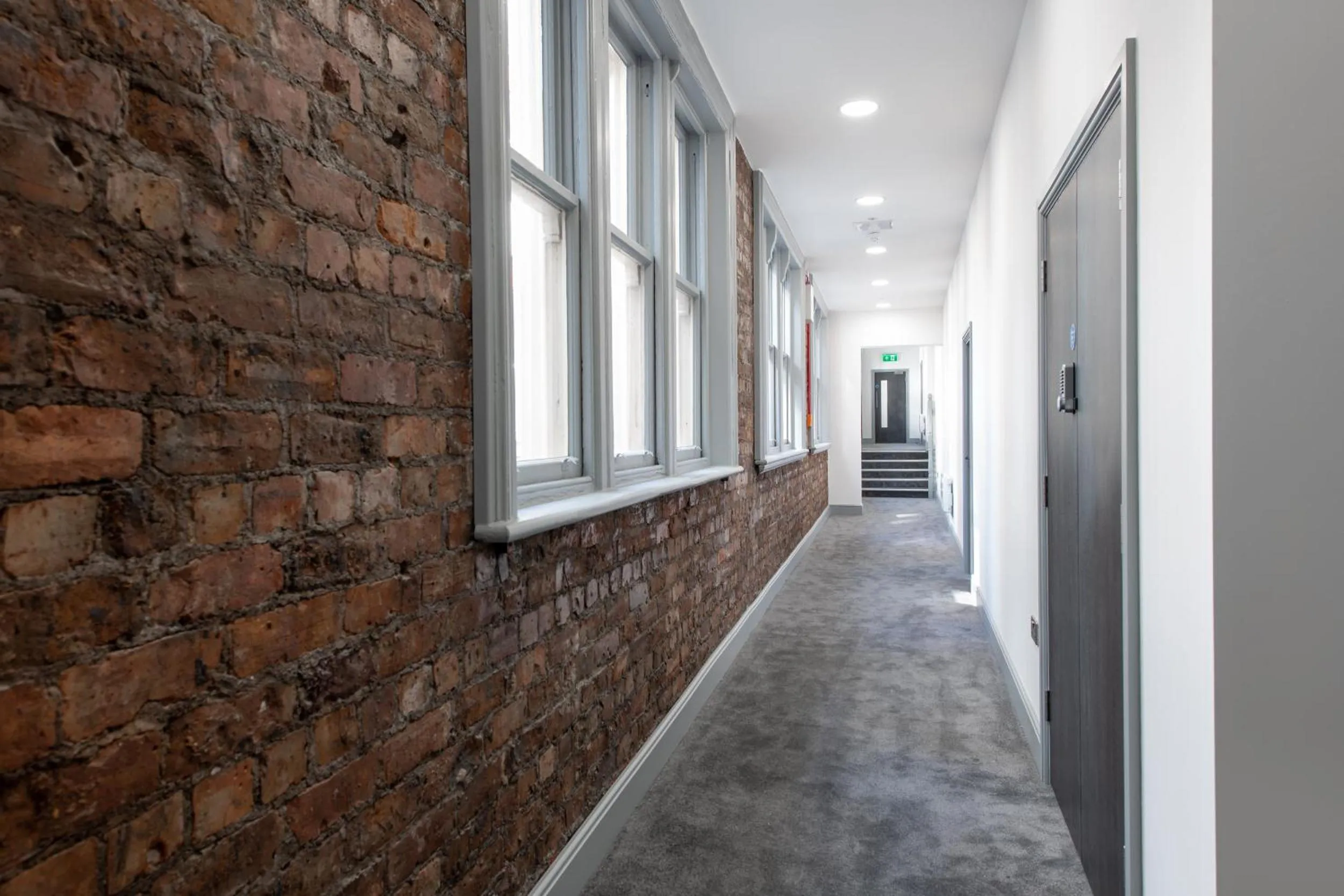 16 Queen Avenue Collection by Happy Days