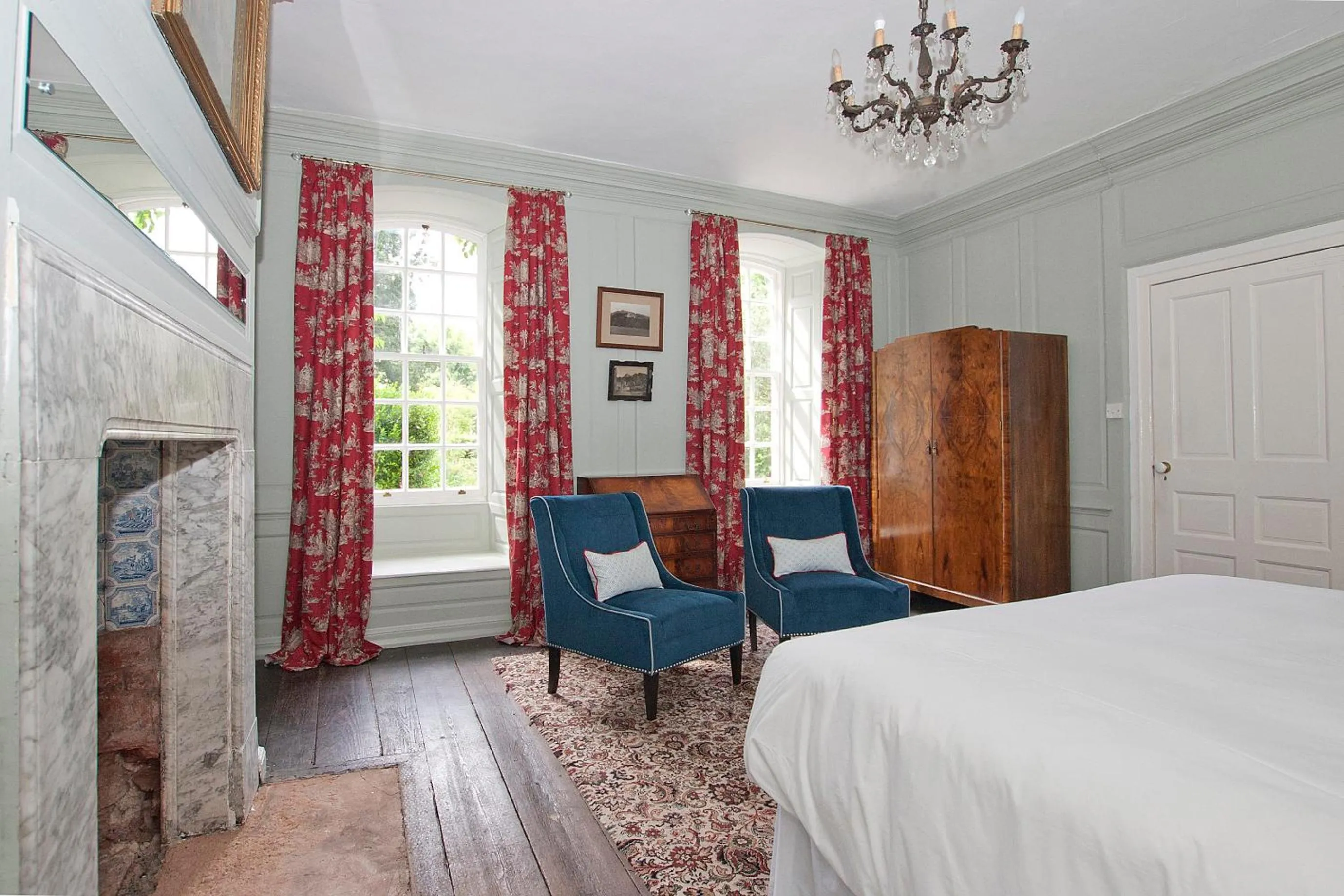 Seating area, Bed in The Great House B&B