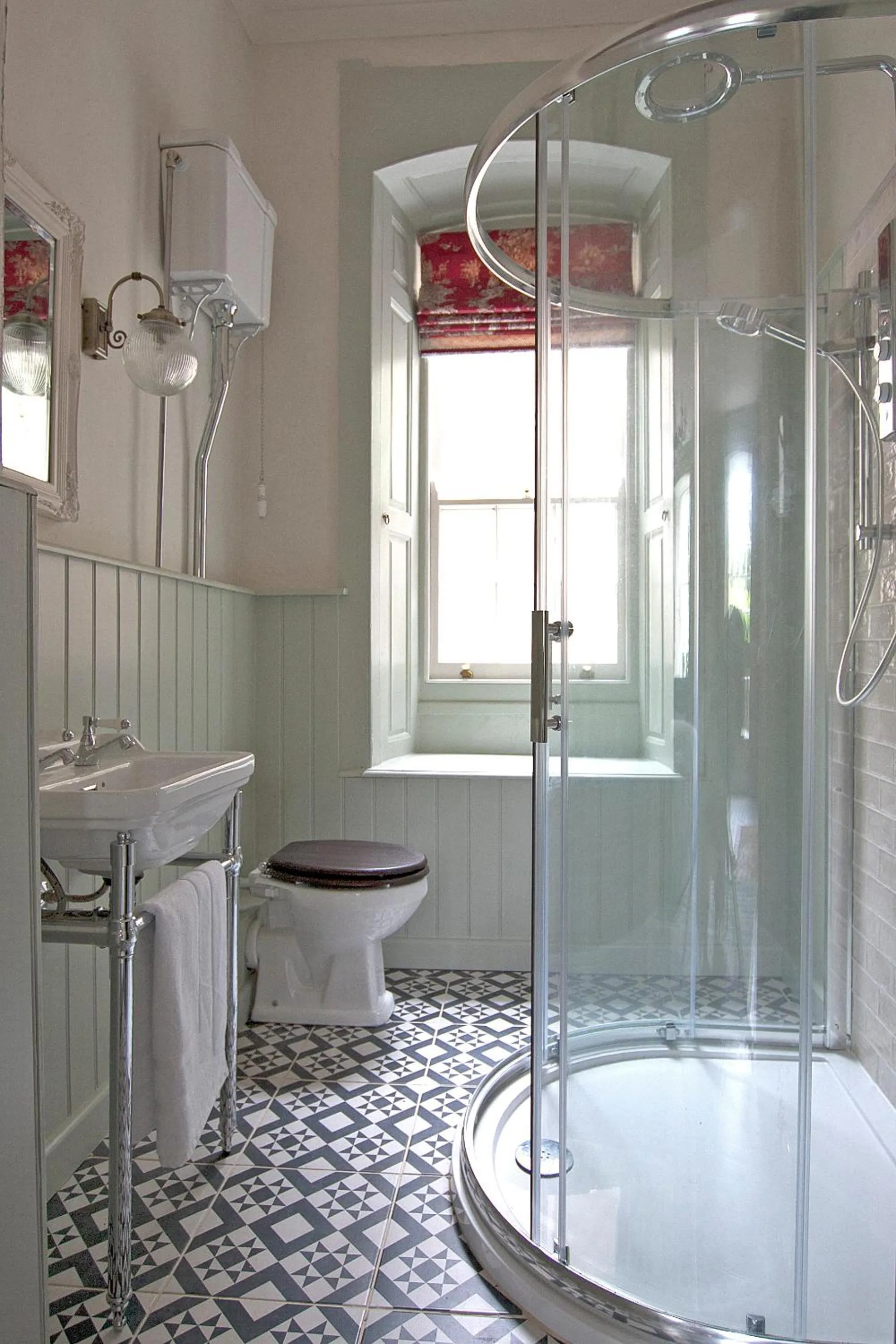 Shower in The Great House B&B