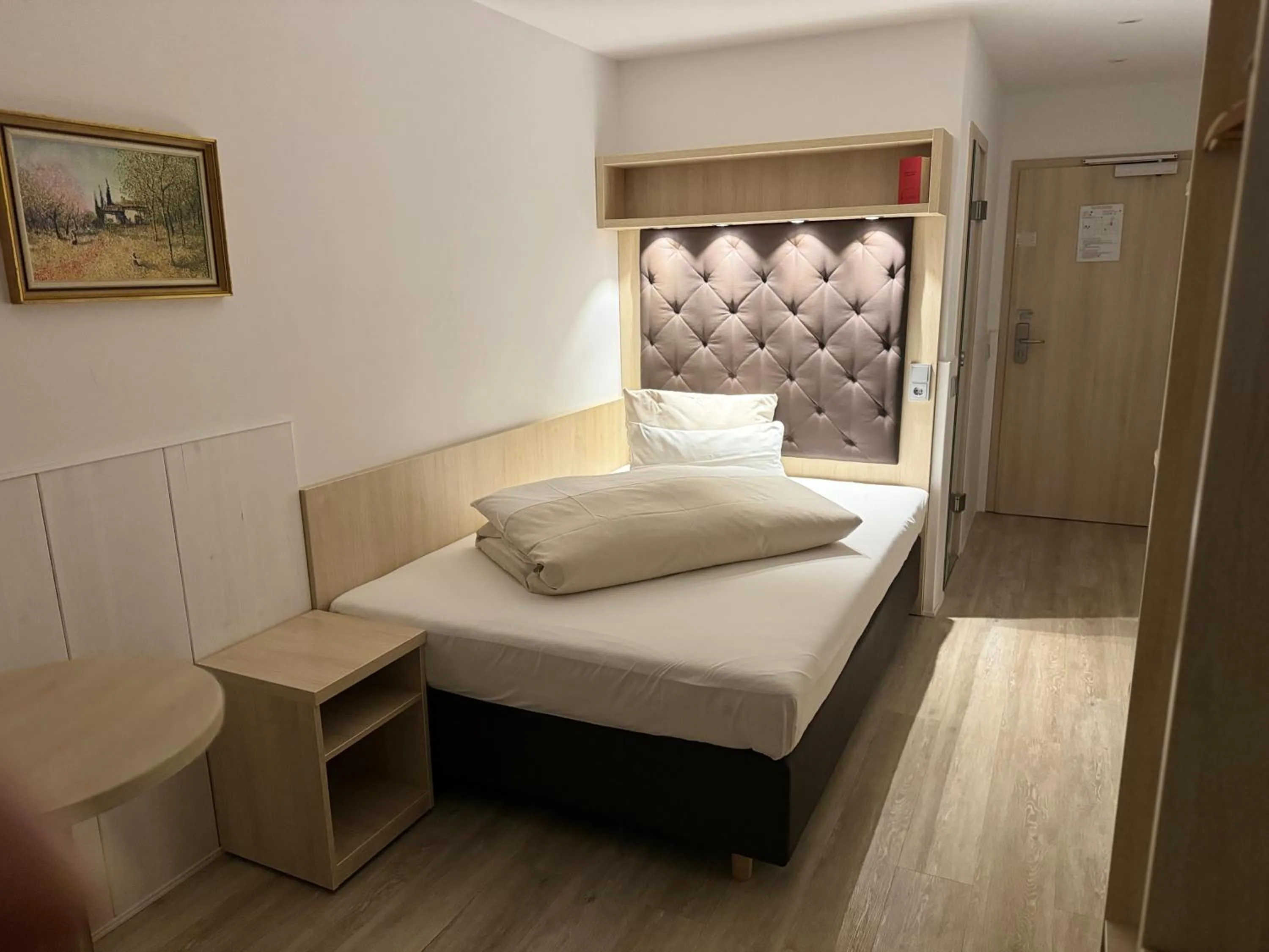 Bedroom, Bed in Hotel Haase