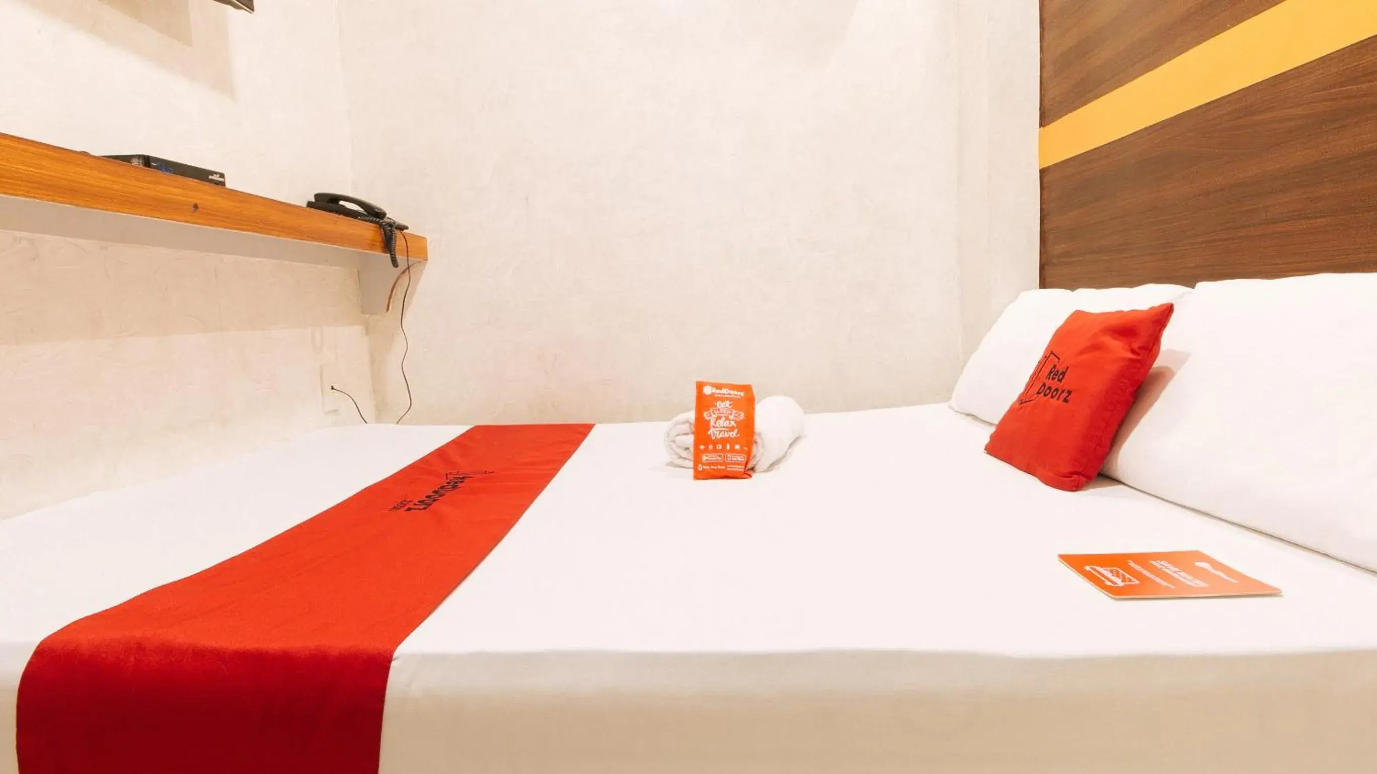 Photo of the whole room in RedDoorz @ PIY Margal Sampaloc Manila Photo of the whole room in RedDoorz @ PIY Margal Sampaloc Manila