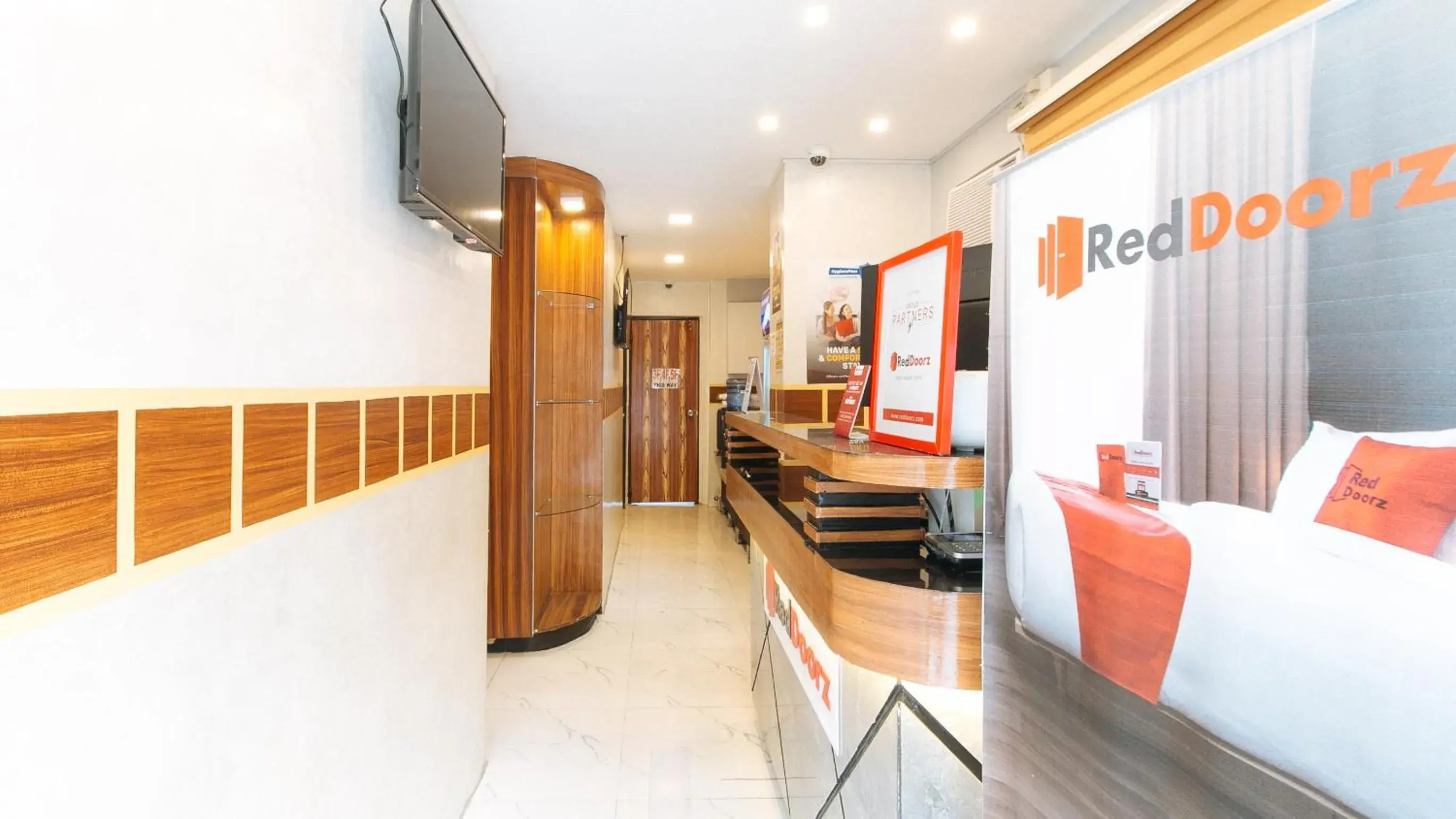 Lobby or reception in RedDoorz @ PIY Margal Sampaloc Manila Lobby or reception in RedDoorz @ PIY Margal Sampaloc Manila