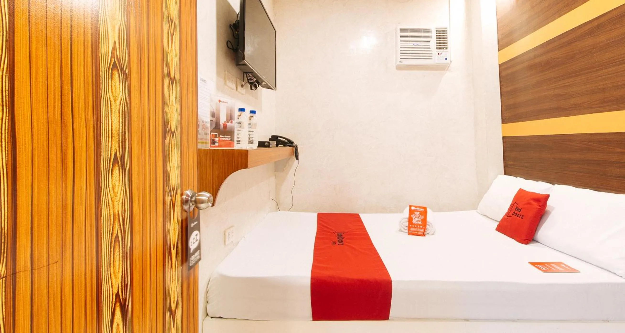 TV and multimedia in RedDoorz @ PIY Margal Sampaloc Manila