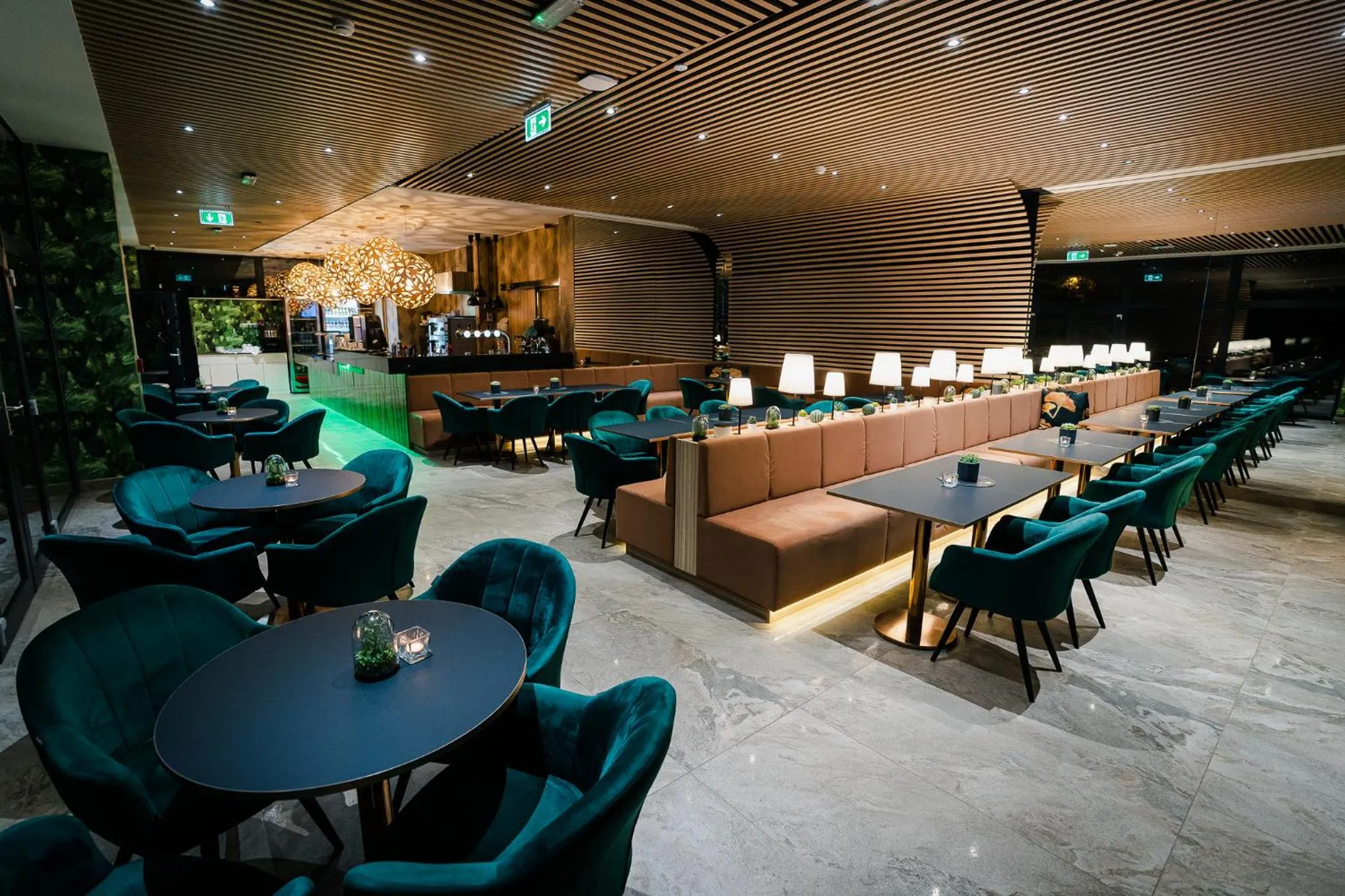 Restaurant/places to eat in Allure Healthy Hotel & Spa