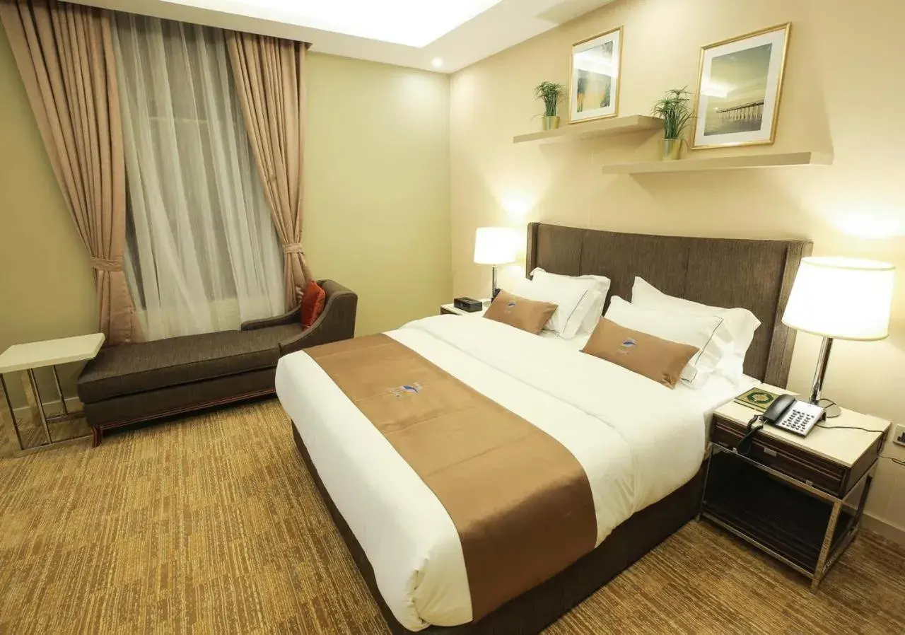 Bed in DuVille Inn Bed in DuVille Inn