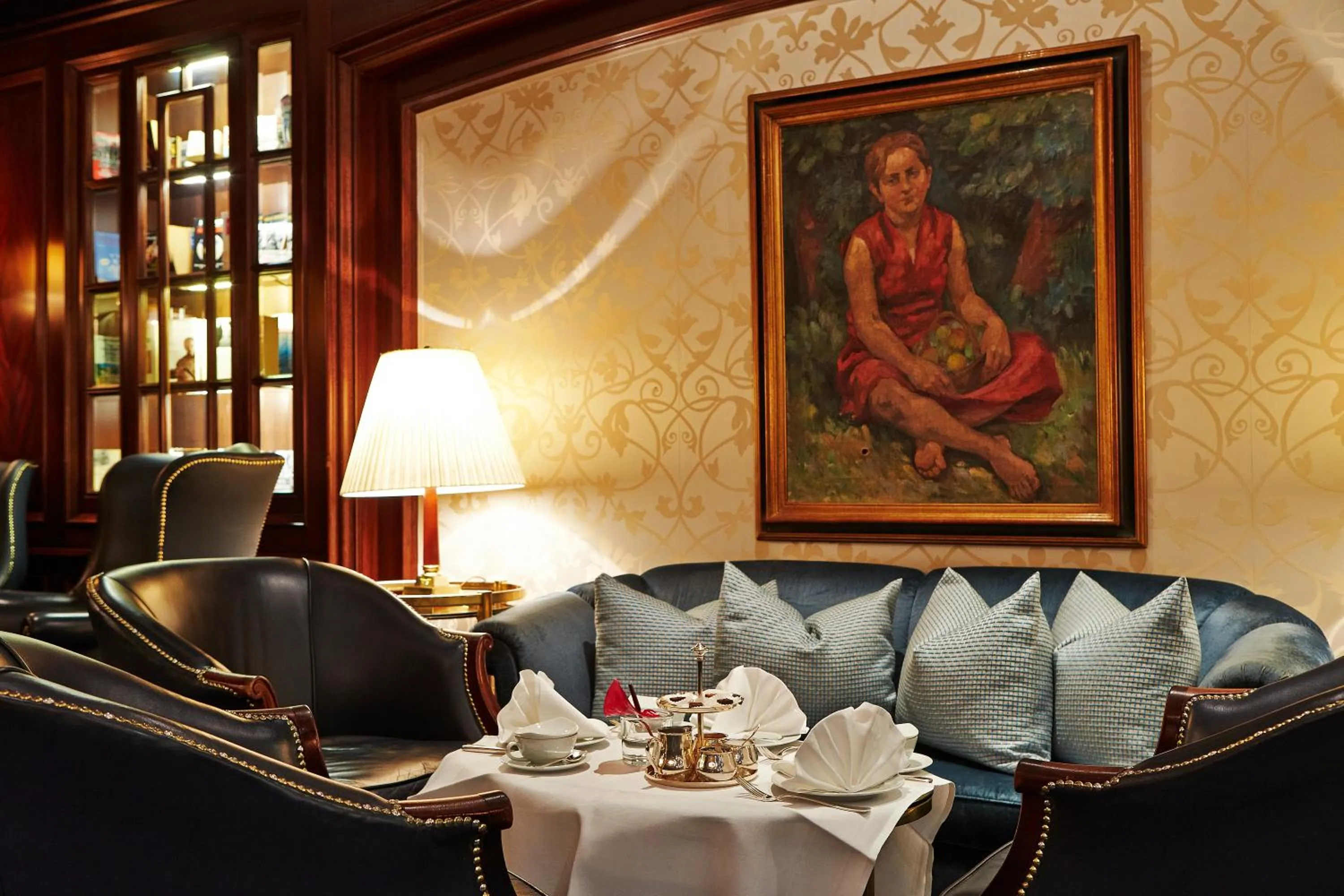 Restaurant/places to eat in Steigenberger Icon Frankfurter Hof