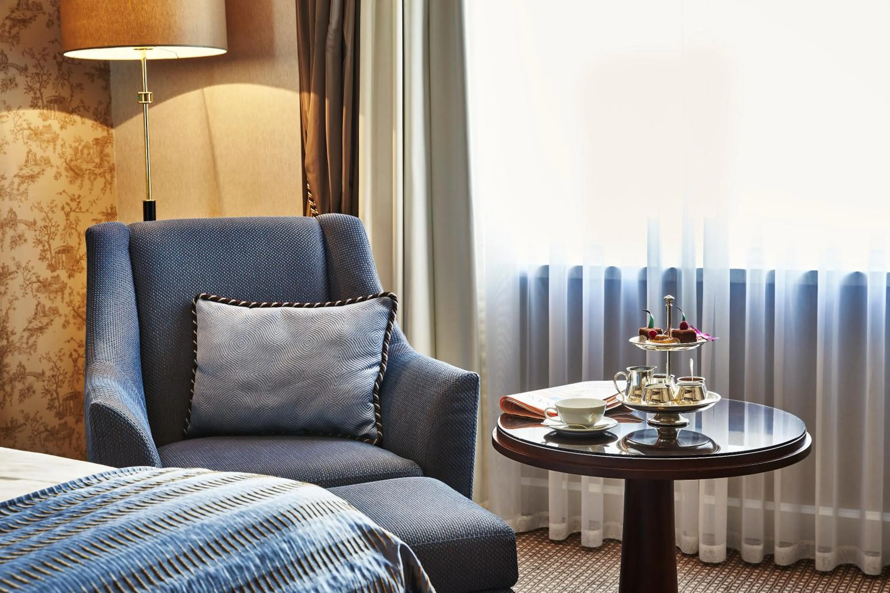 Bedroom in Steigenberger Icon Frankfurter Hof