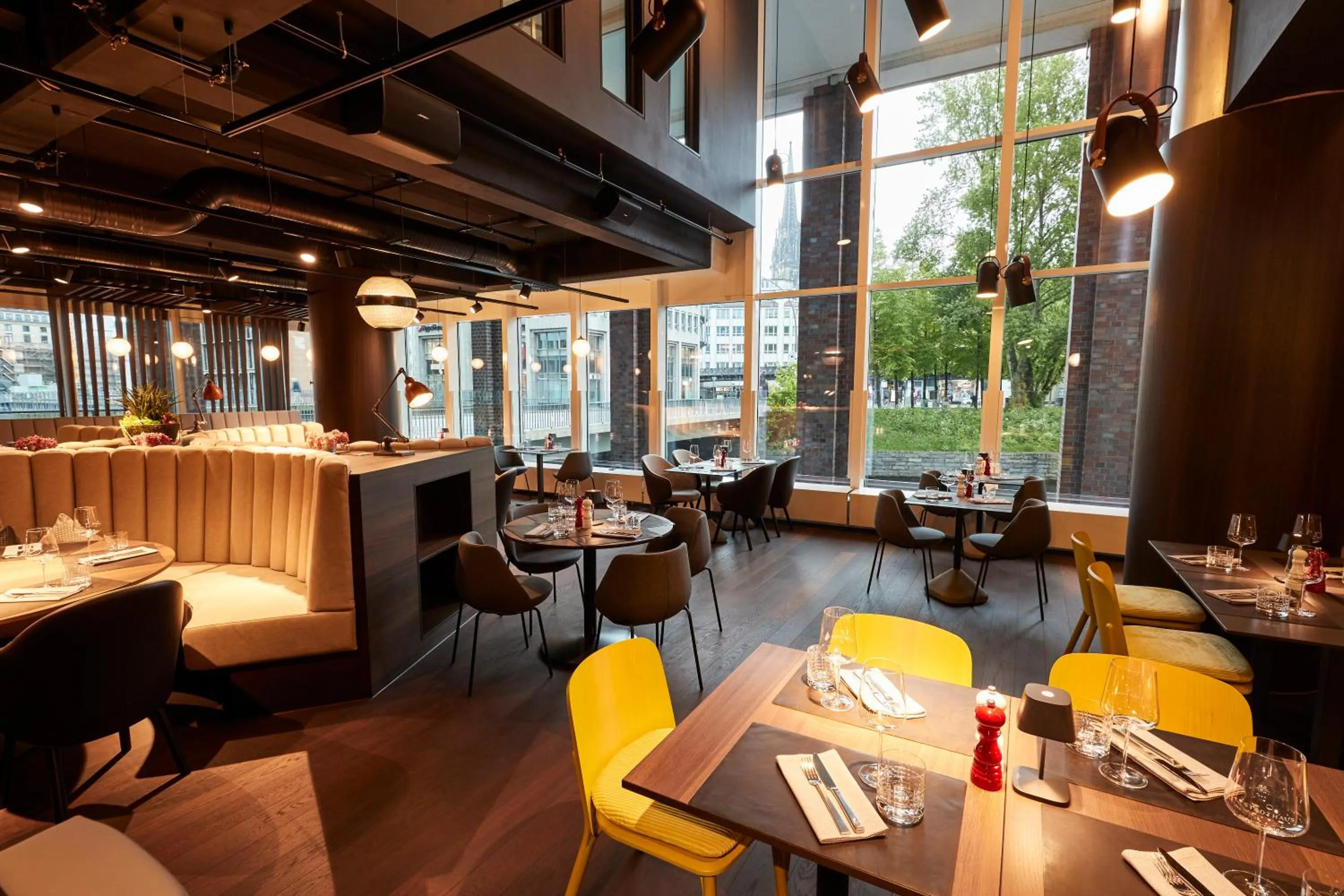 Restaurant/places to eat in Steigenberger Hotel Hamburg