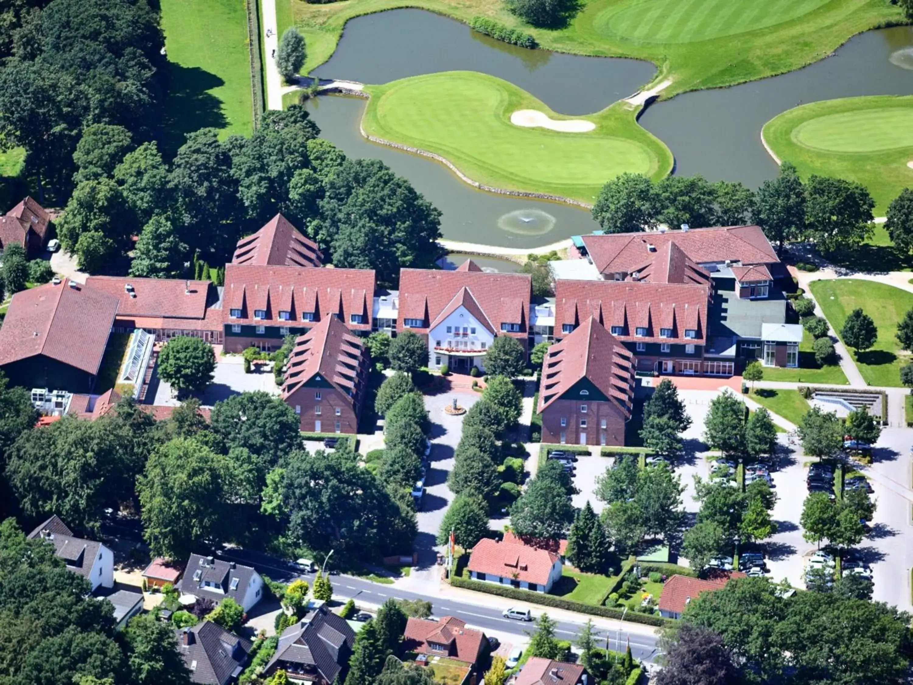 Property building in Steigenberger Hotel Treudelberg Hamburg Property building in Steigenberger Hotel Treudelberg Hamburg
