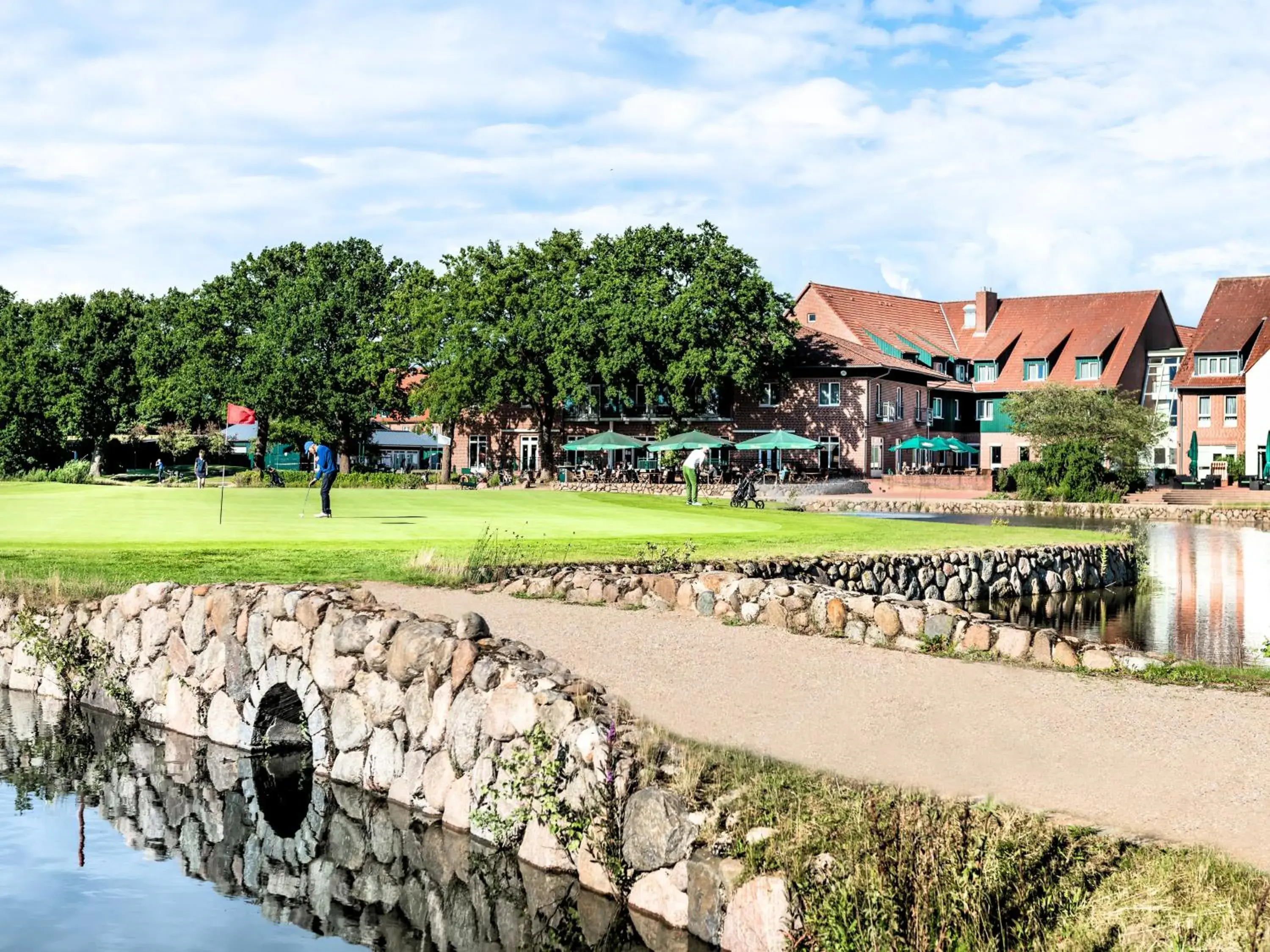 Property building in Steigenberger Hotel Treudelberg Hamburg Property building in Steigenberger Hotel Treudelberg Hamburg