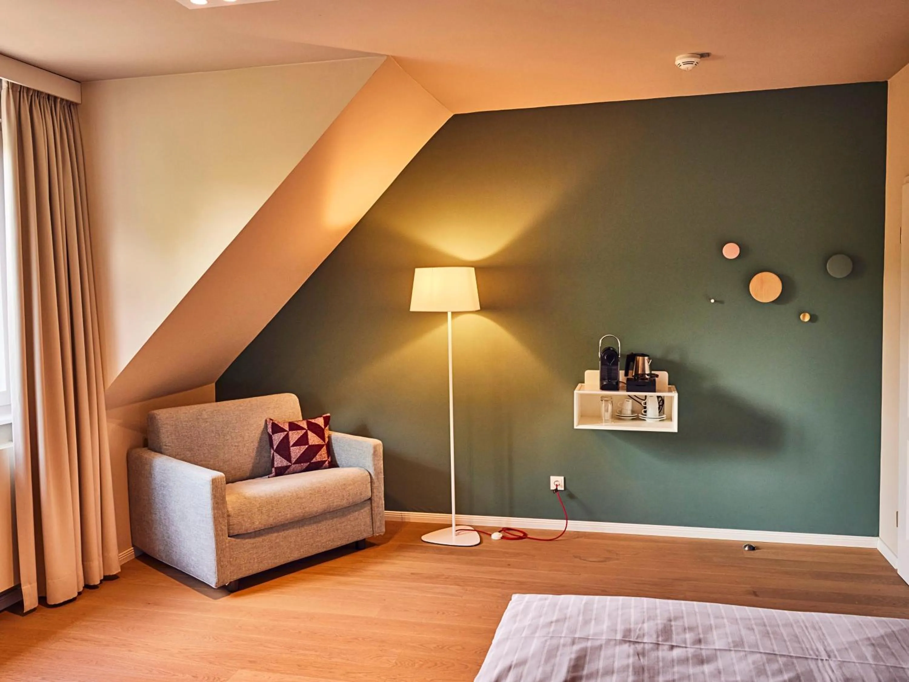 Photo of the whole room in Steigenberger Hotel Treudelberg Hamburg