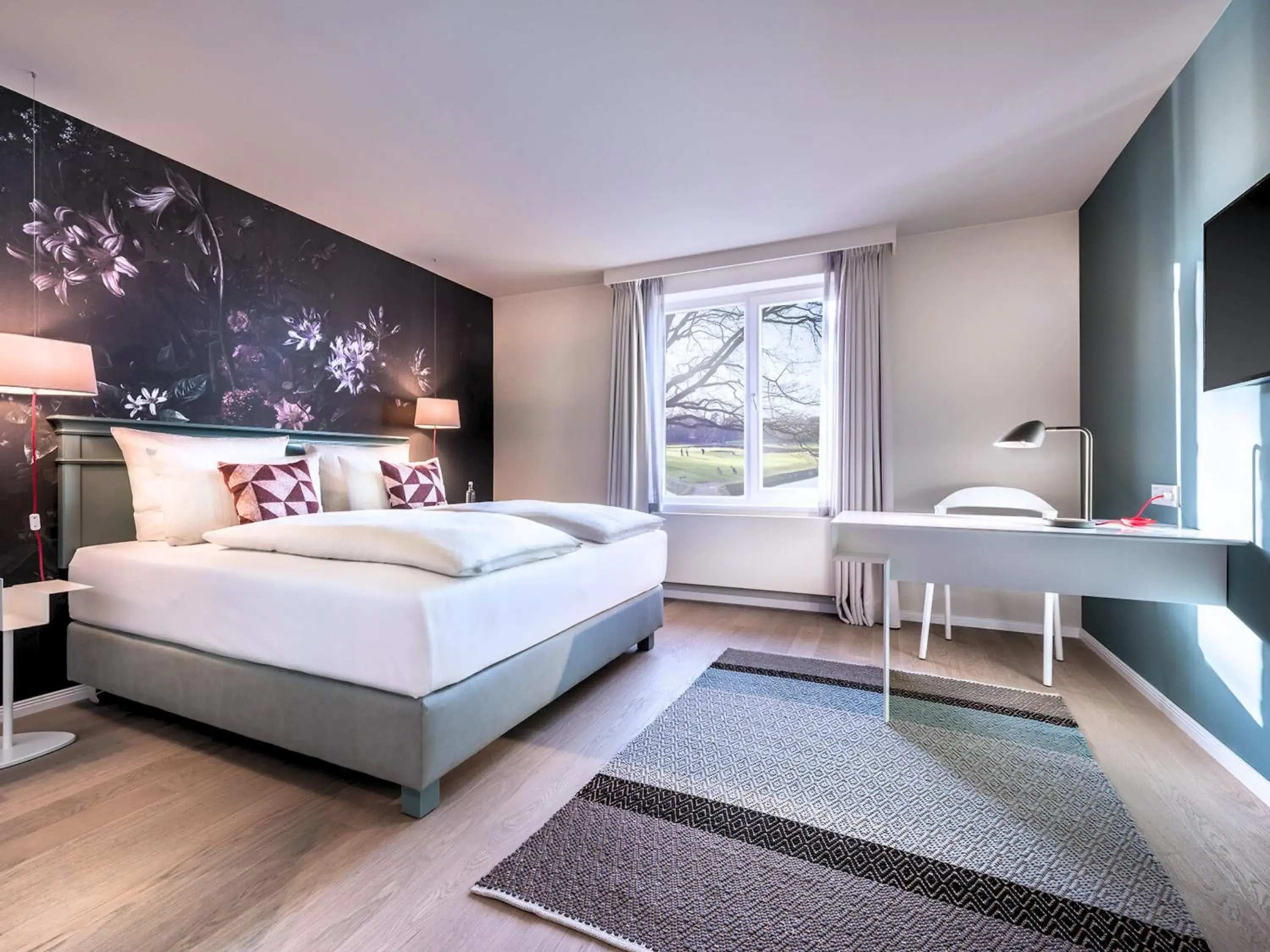 Photo of the whole room, Bed in Steigenberger Hotel Treudelberg Hamburg Photo of the whole room, Bed in Steigenberger Hotel Treudelberg Hamburg