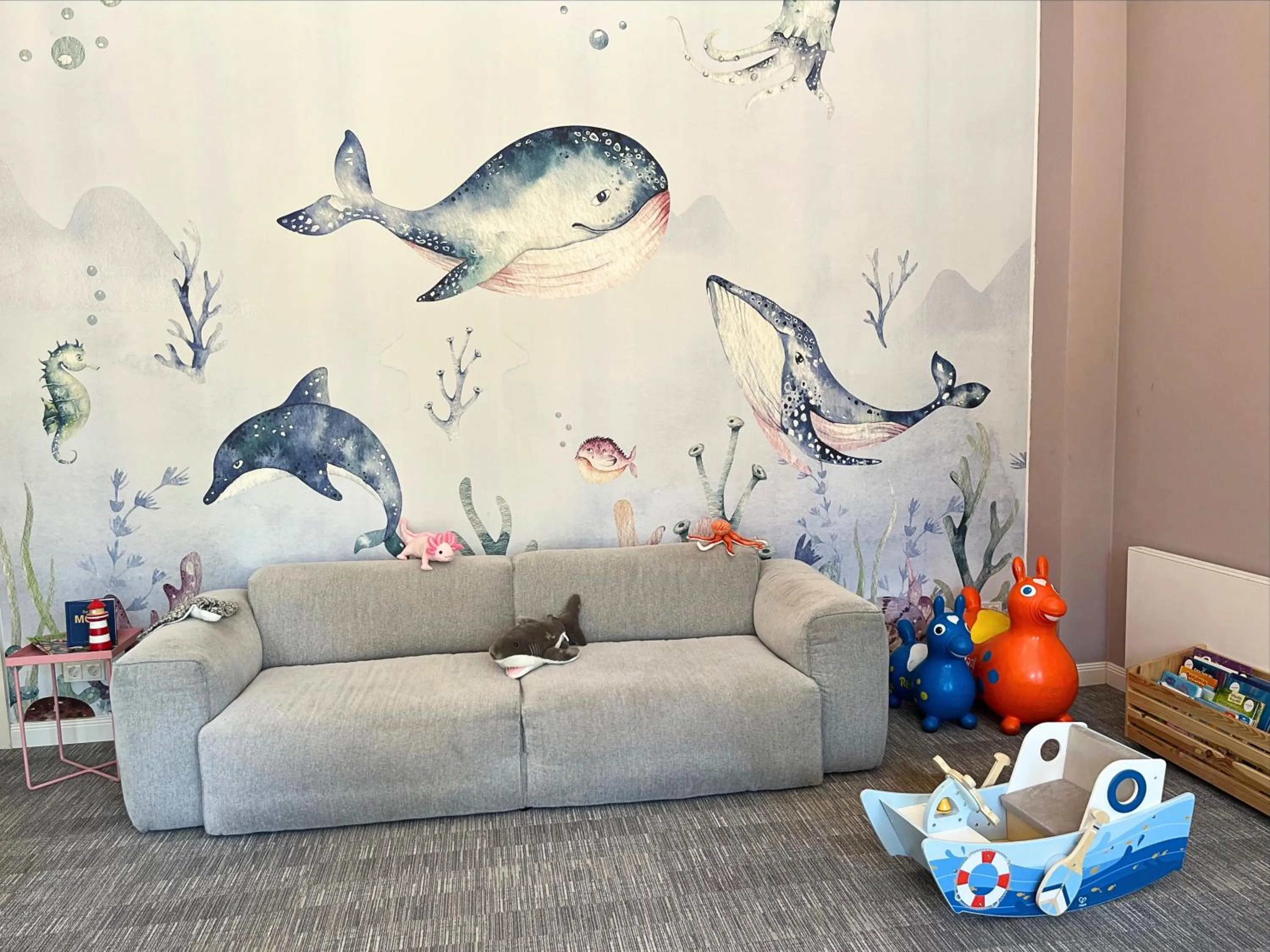 Game Room in Steigenberger Hotel Treudelberg Hamburg