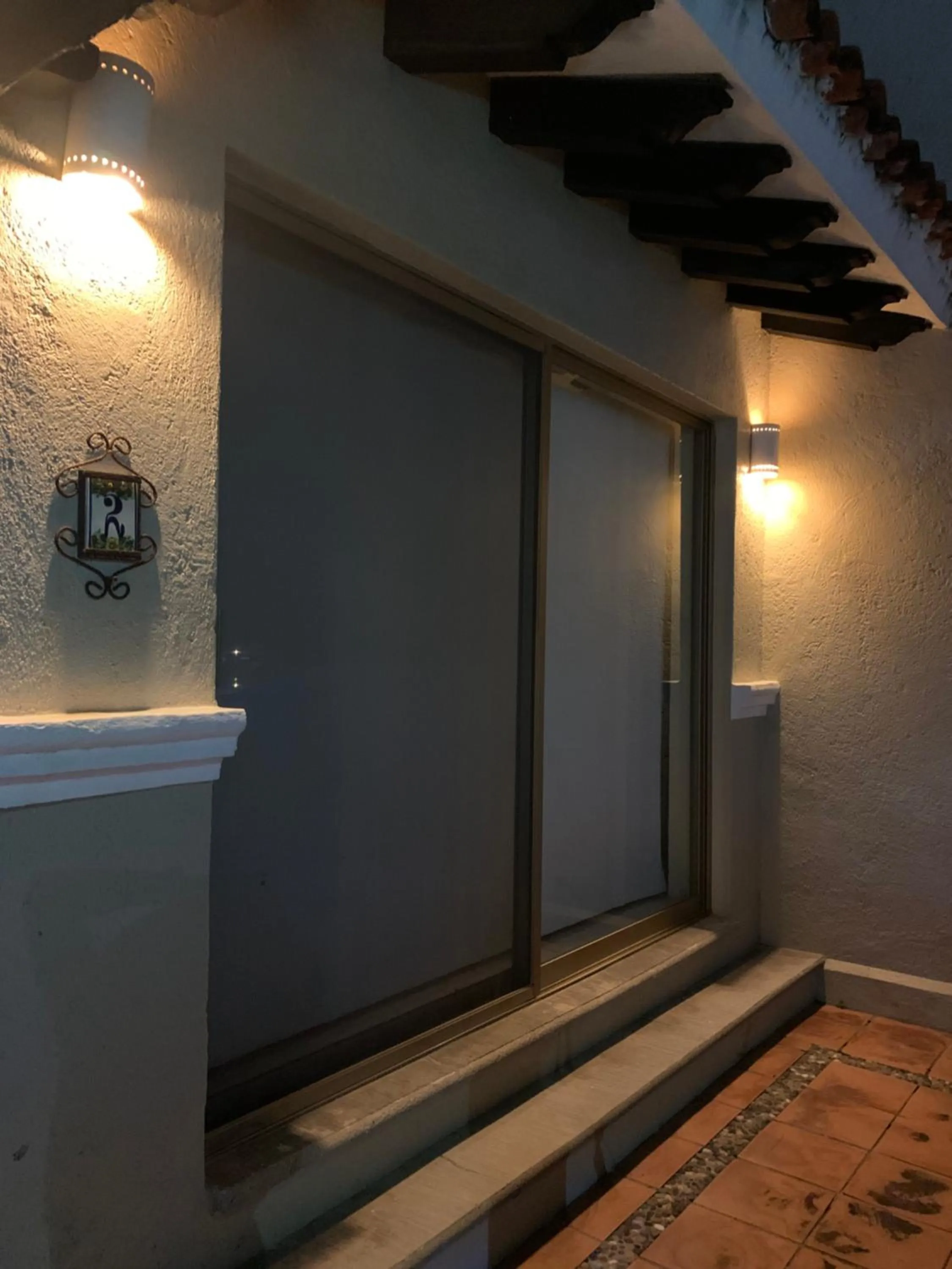 HAB PTa B ÁREA DE VILLAS DENTRO DEL HOTEL Junto al Krystal EN IXTAPA WIFI 2A 1M Con playa