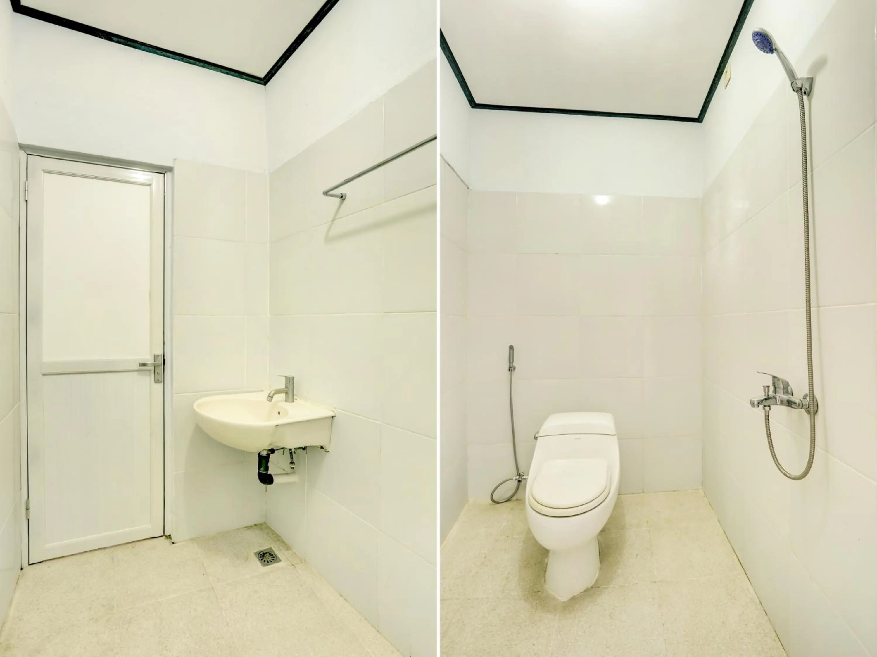 Bathroom in Bahtera Guest House