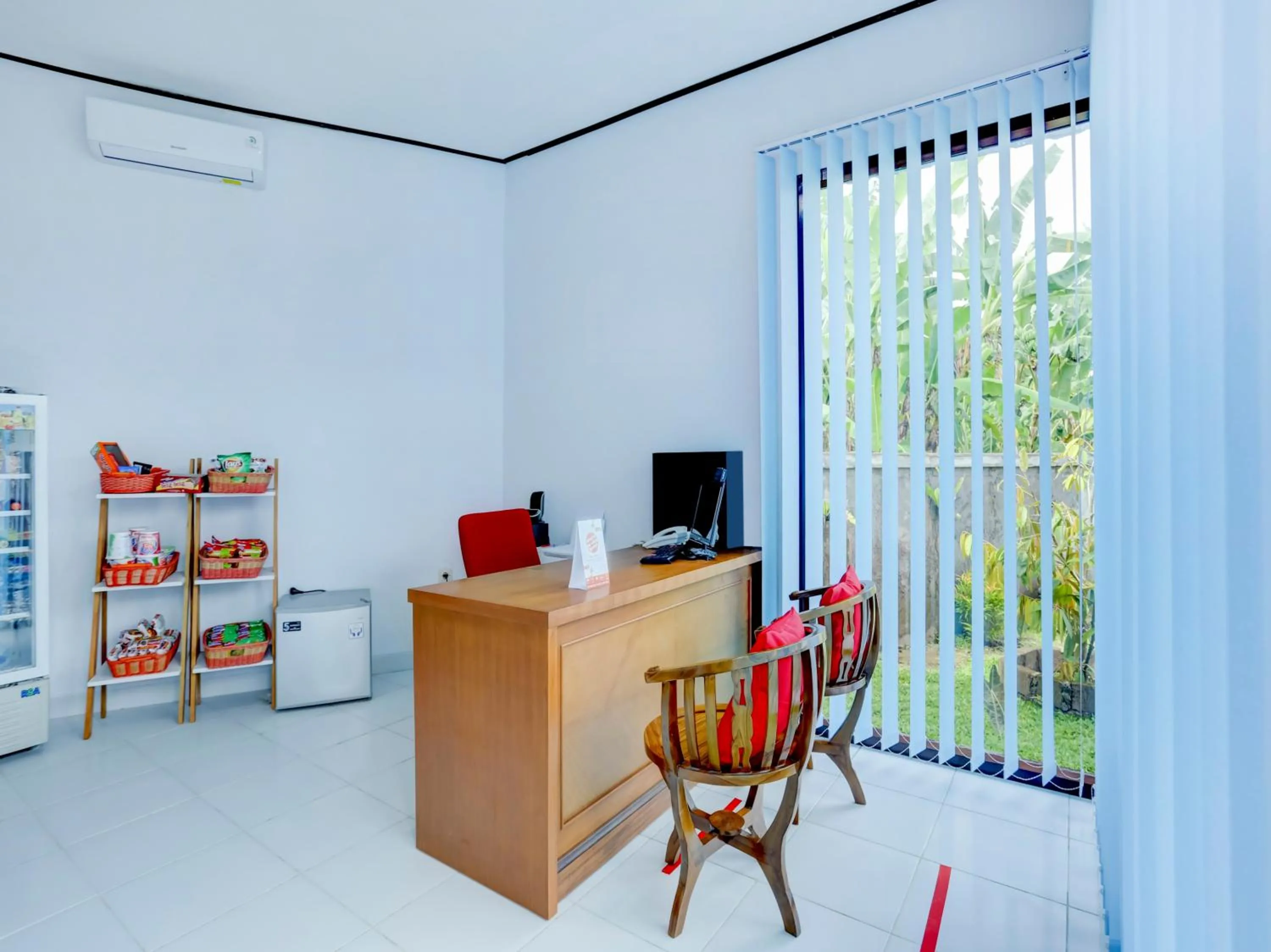 Lobby or reception in Bahtera Guest House