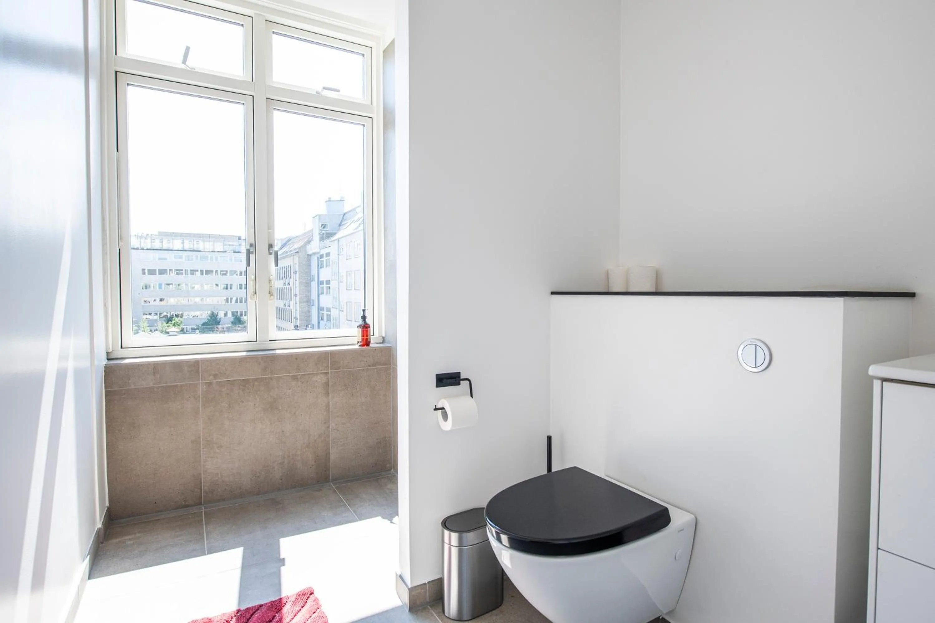 Bathroom in The Lakes apartments by Daniel&Jacob's