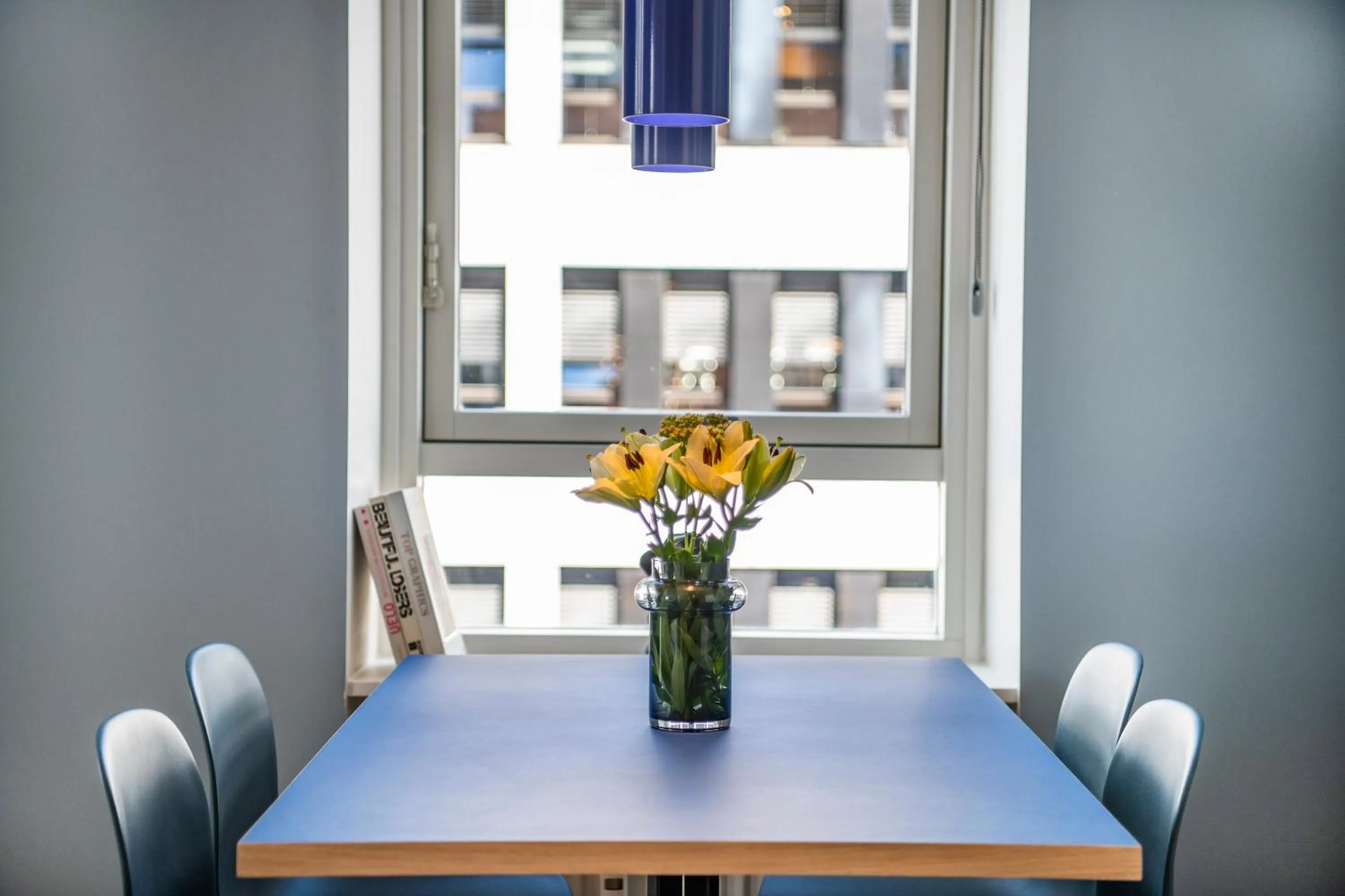 Seating area in The Lakes apartments by Daniel&Jacob's