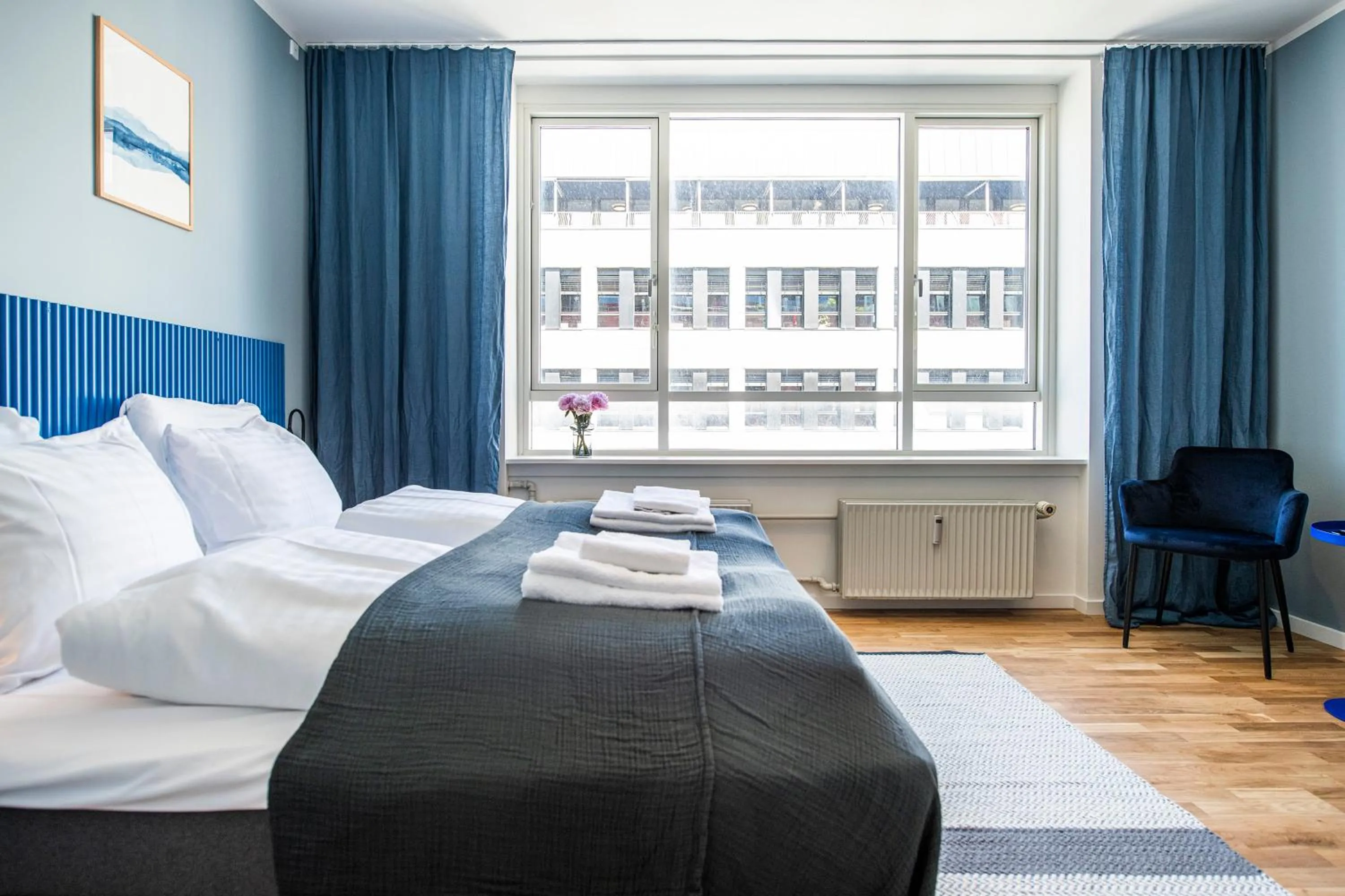 Bedroom, Bed in The Lakes apartments by Daniel&Jacob's