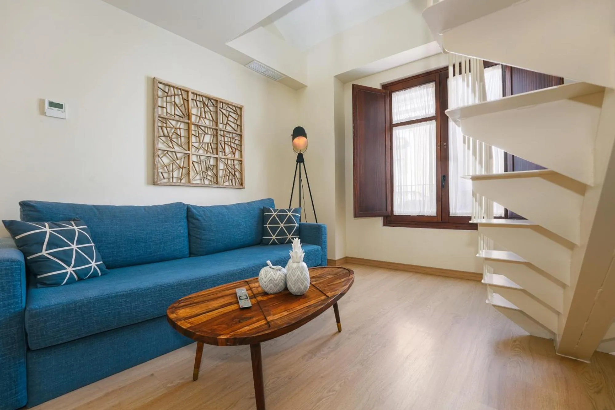 Seating area in Debambú Atarazanas