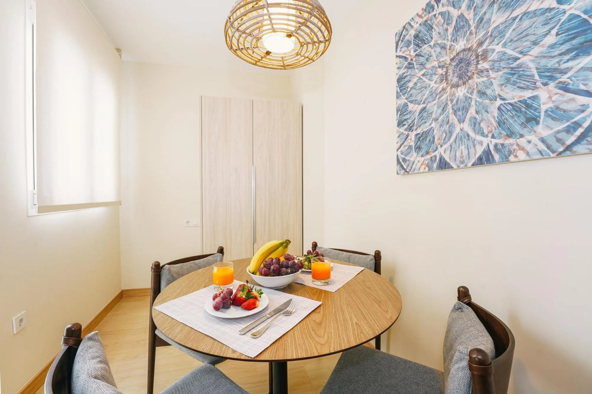 Seating area in Debambú Atarazanas