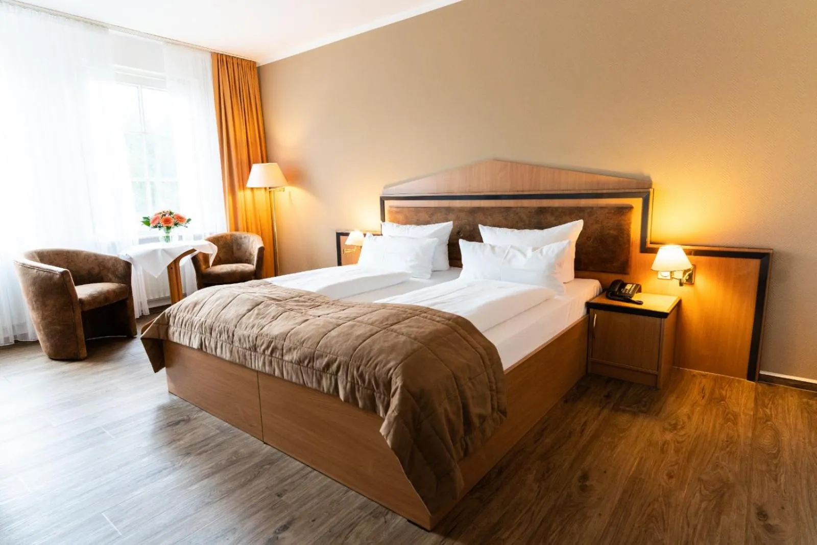 Photo of the whole room, Bed in Hotel Zum Leineweber