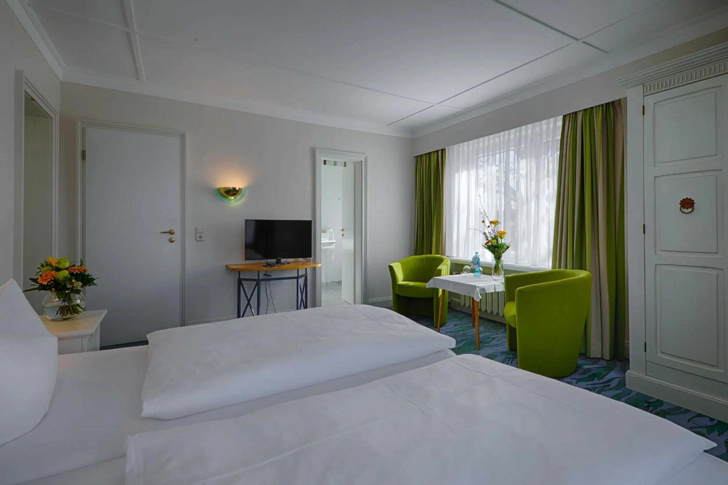 Photo of the whole room, Bed in Meeressterne Hotel Residenz in Heringsdorf