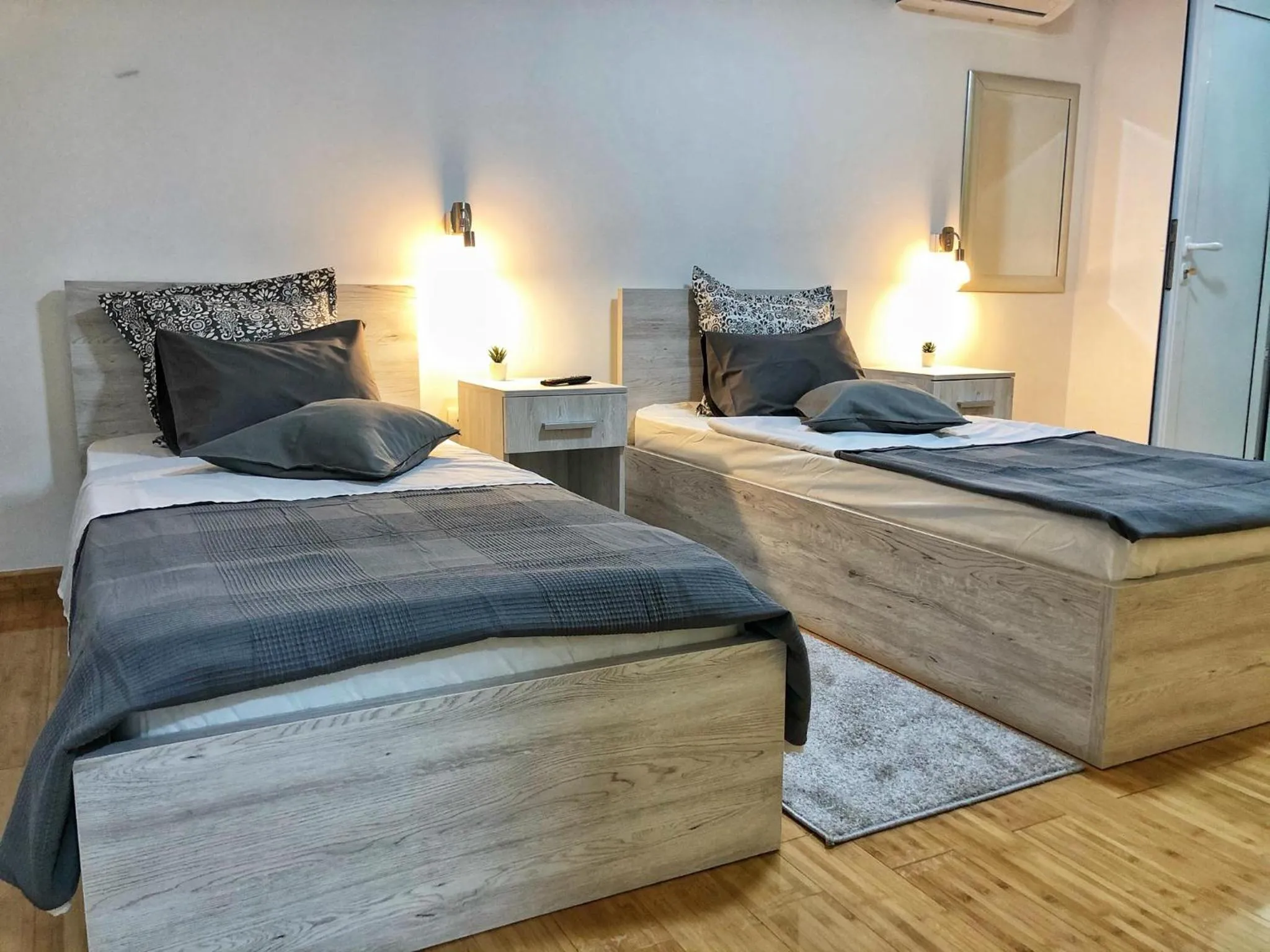 Property building, Bed in TEPIĆ Garni Hotel