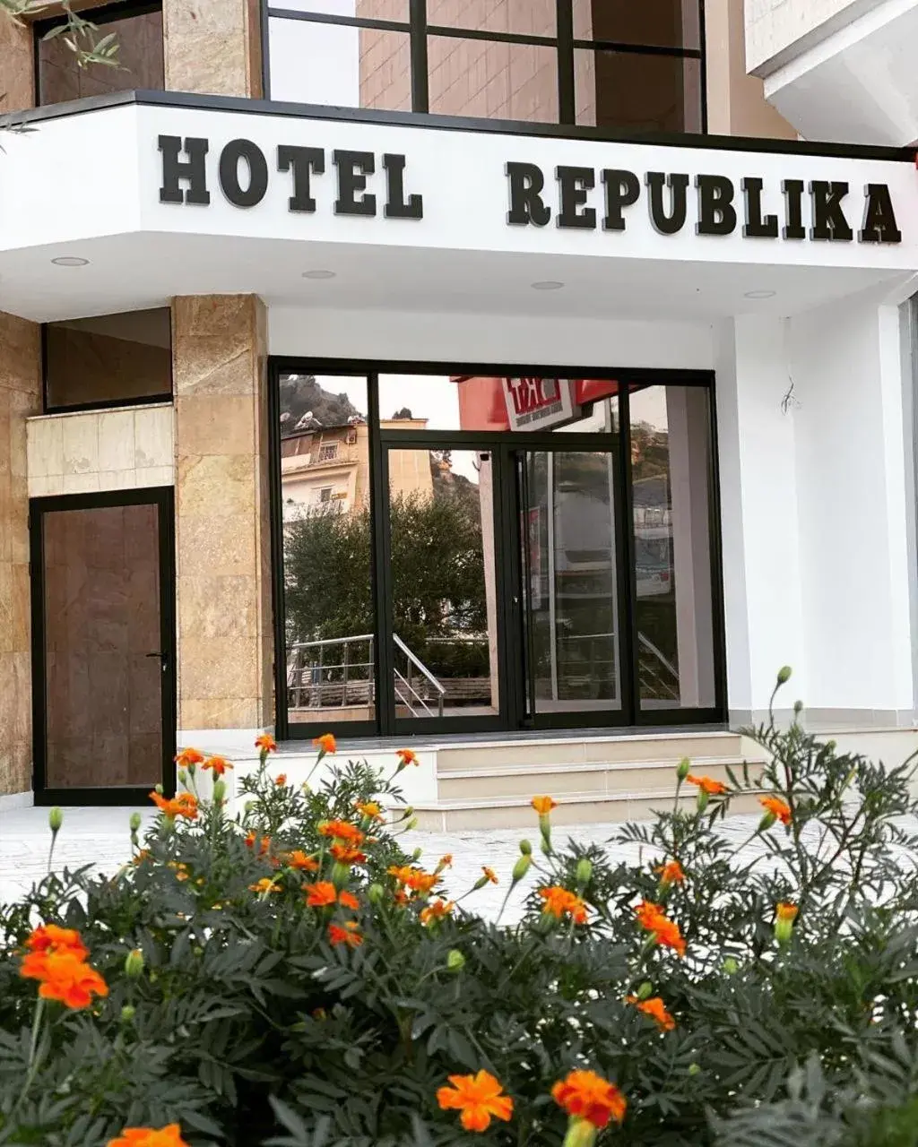 Property building in Hotel Republika Berat Property building in Hotel Republika Berat