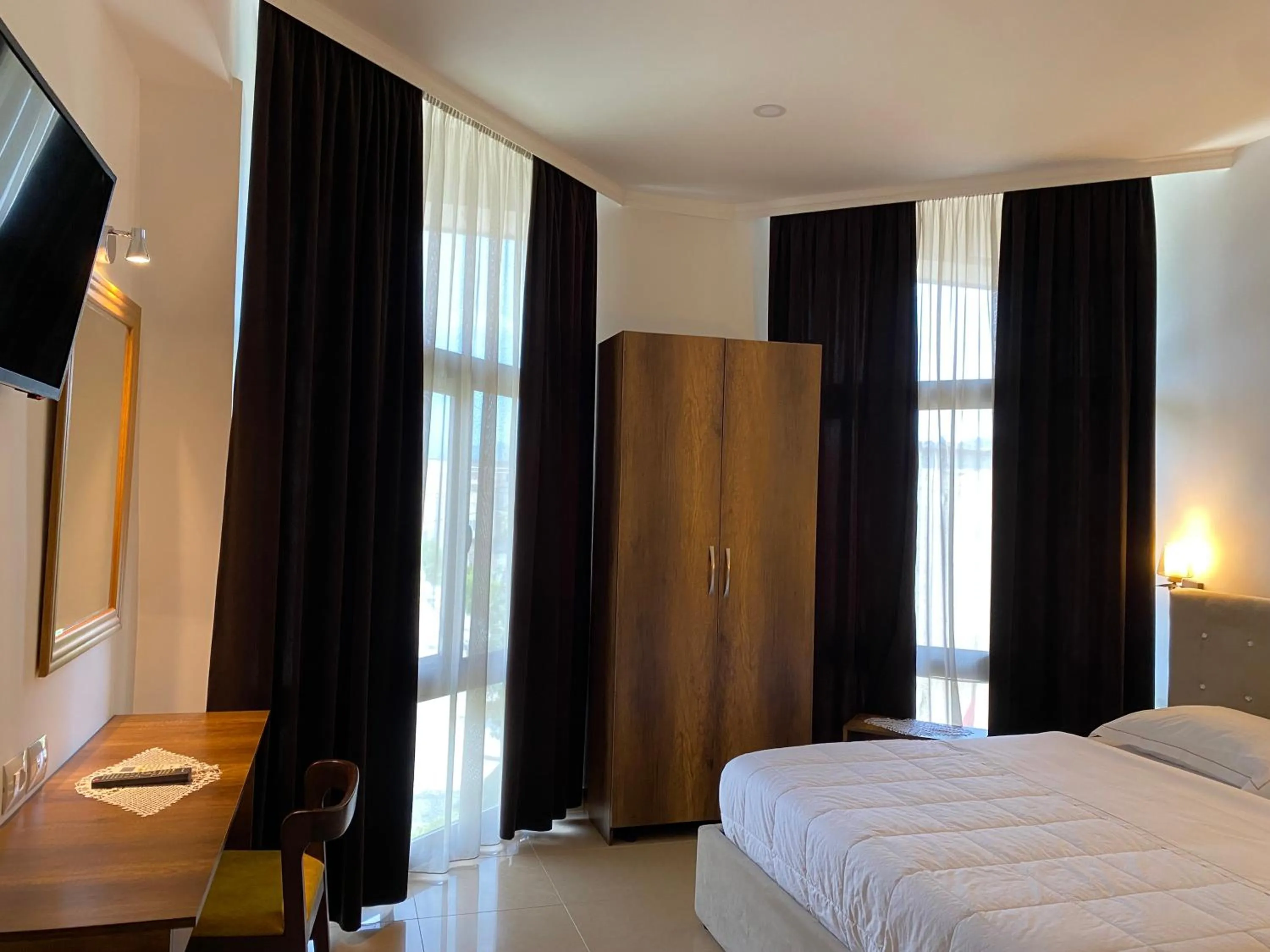 Bedroom, Bed in Hotel Republika Berat