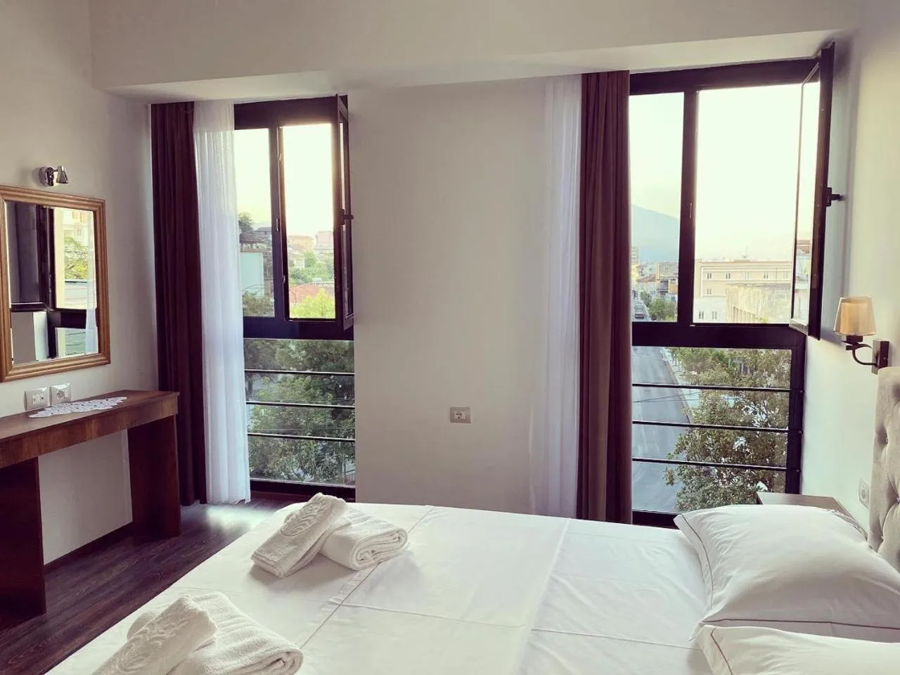 Bedroom, Bed in Hotel Republika Berat