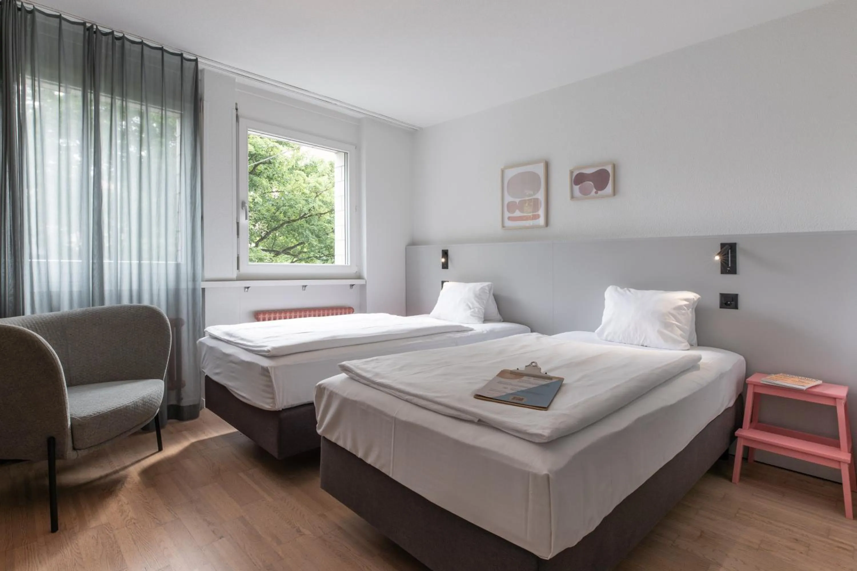 Bed in Alpenblick Bern - kind of a hotel