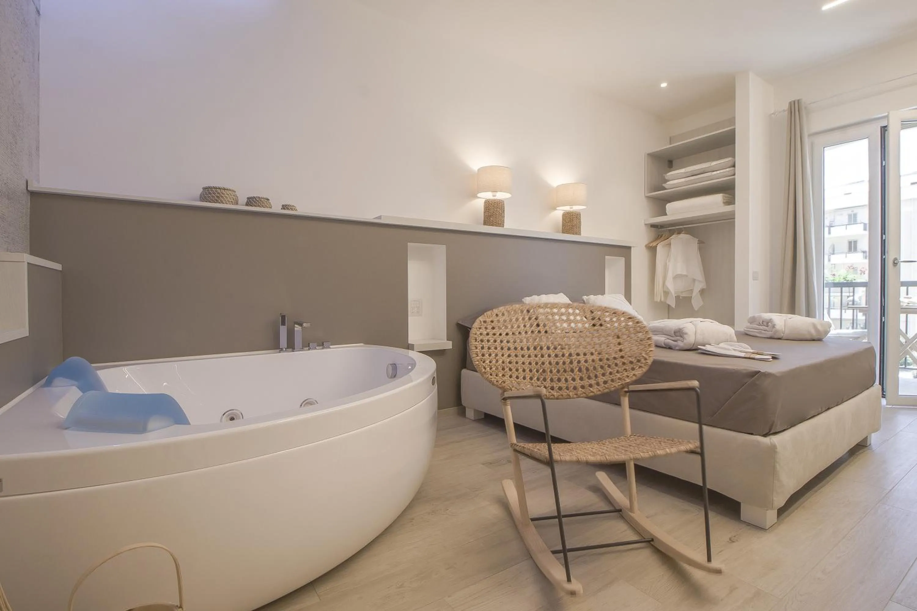 Double Room with Spa Bath - single occupancy in Primopiano Luxury Accommodations