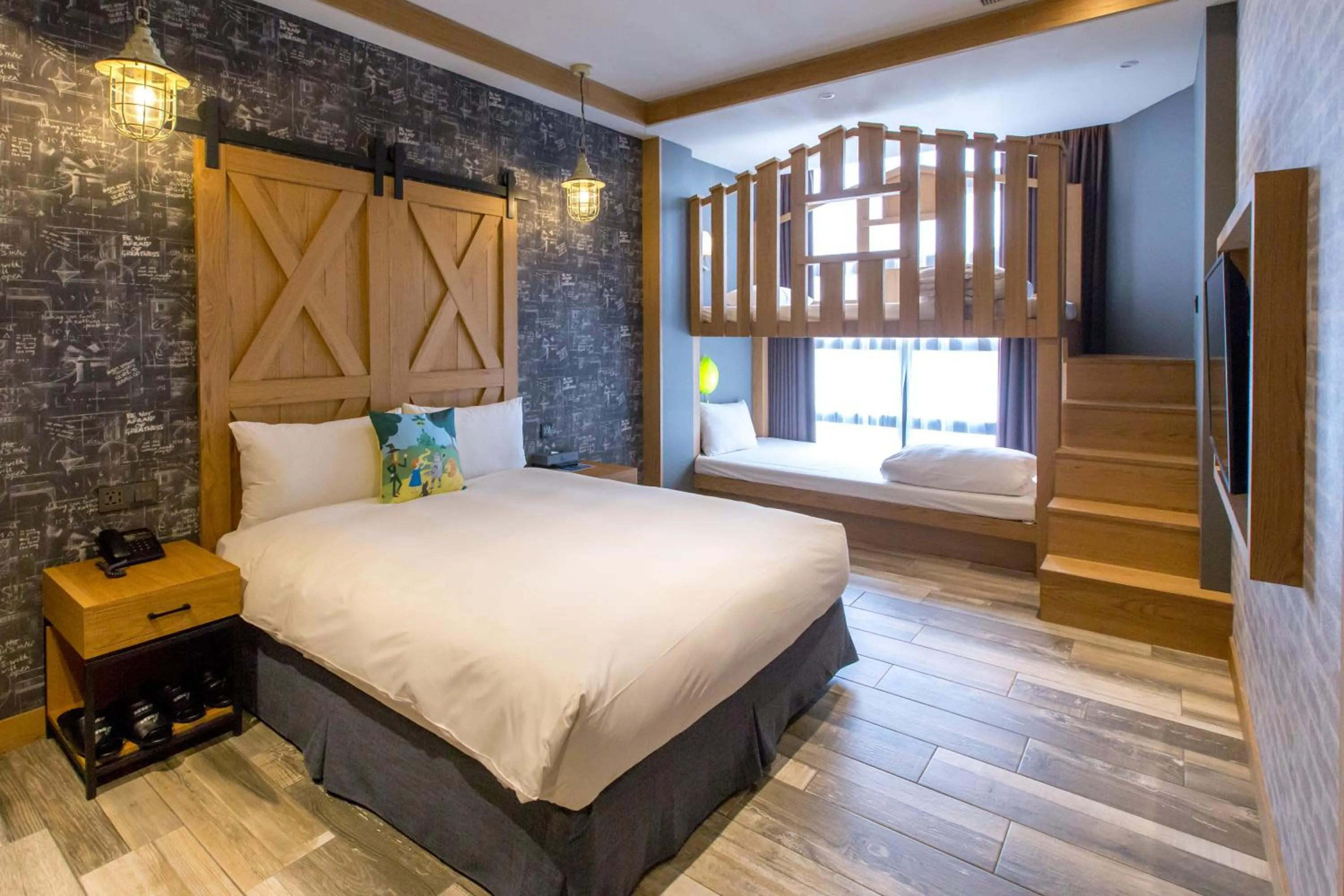 TV and multimedia, Bed in Norway Forest Travel hotel 3 Taichung