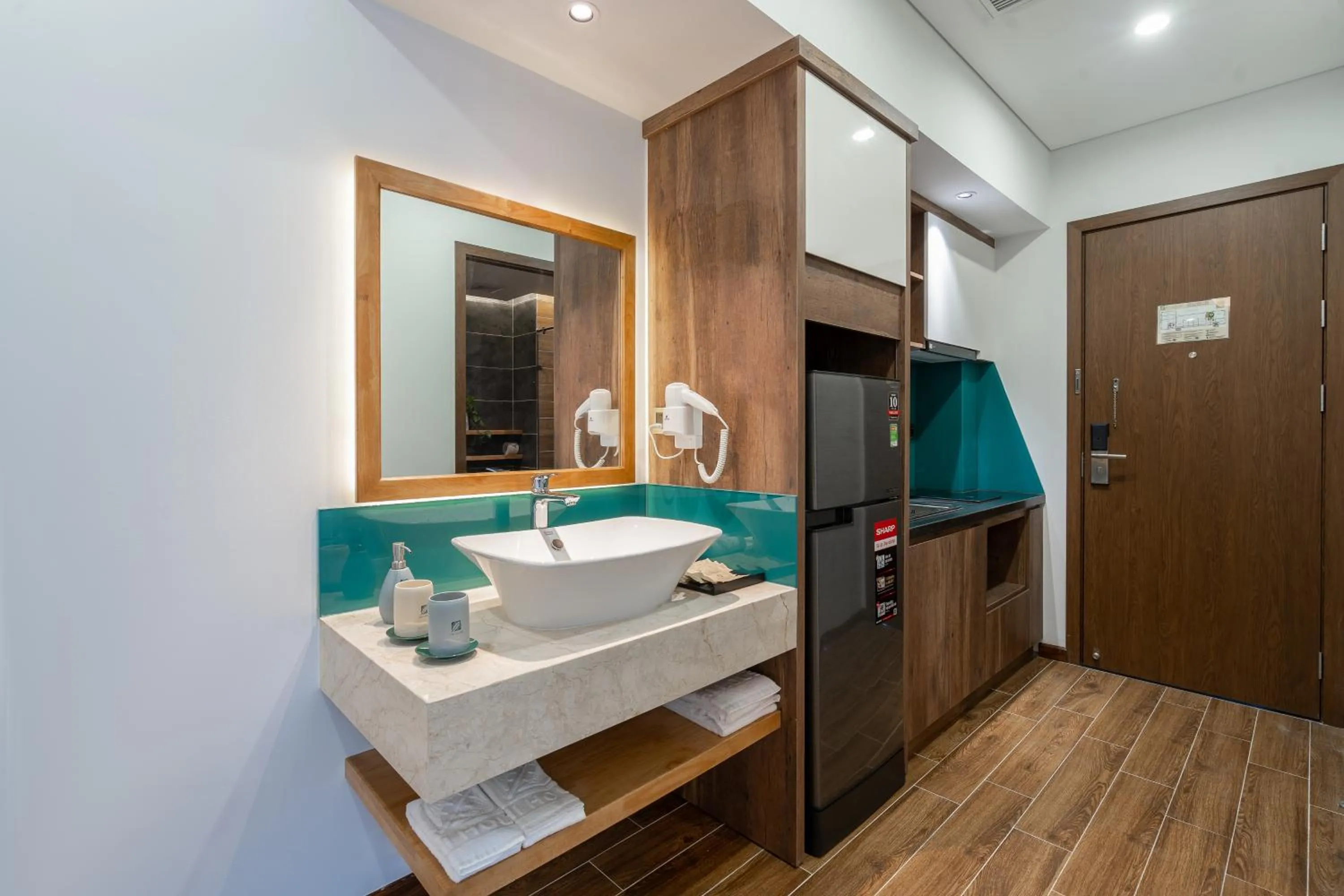 Area and facilities in Chi House Danang Hotel and Apartment