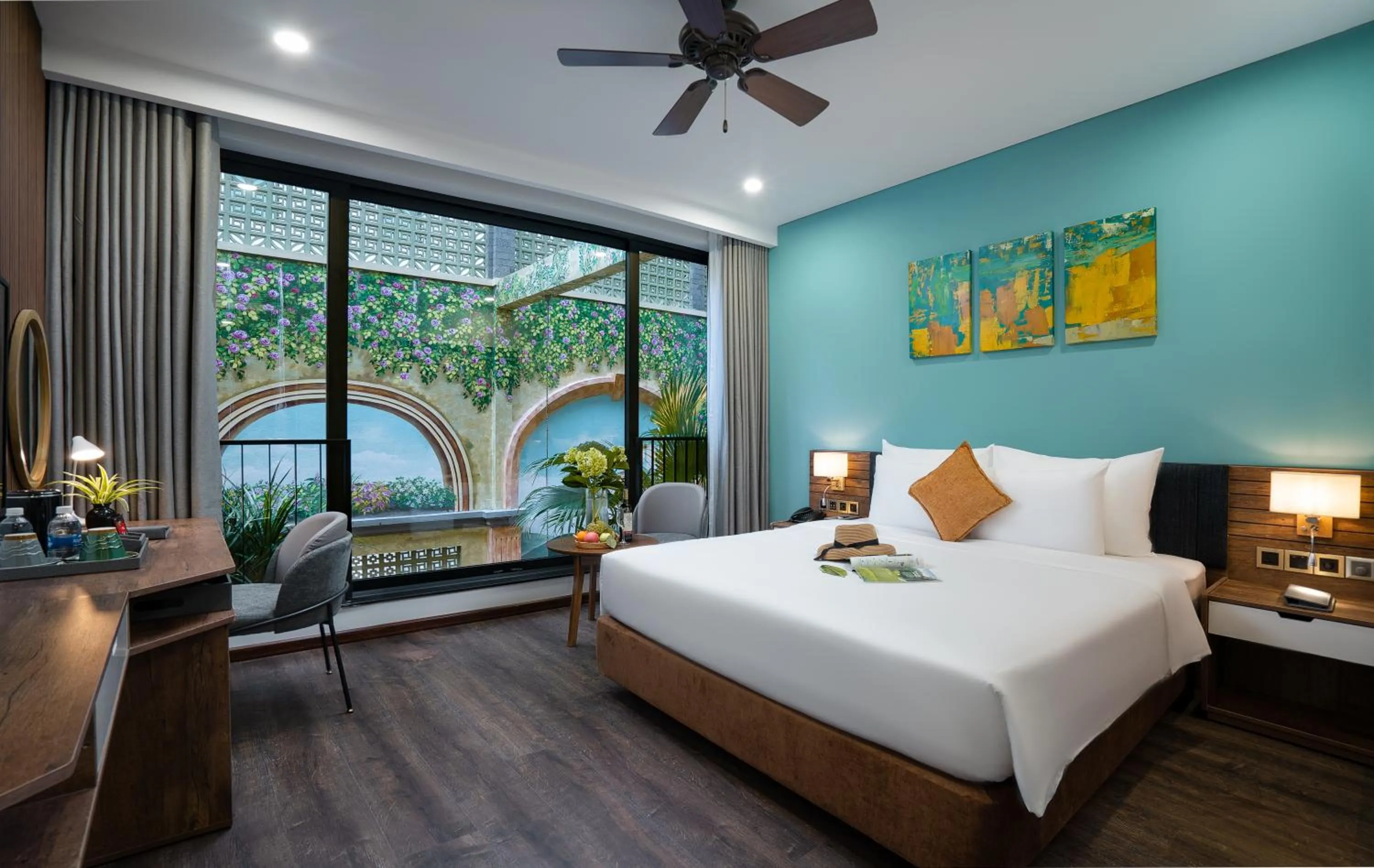 Photo of the whole room, Bed in Chi House Danang Hotel and Apartment